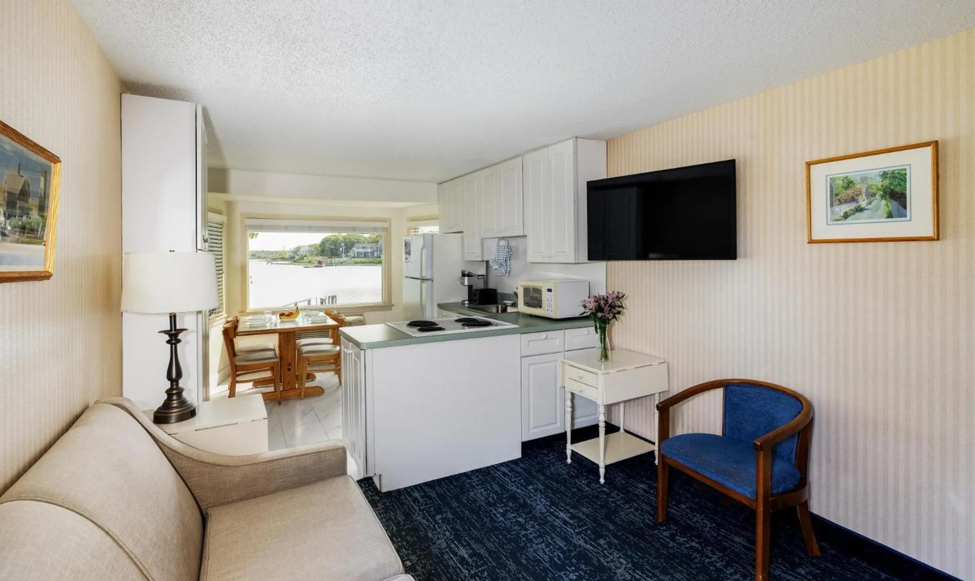Bedroom in Green Harbor Resort