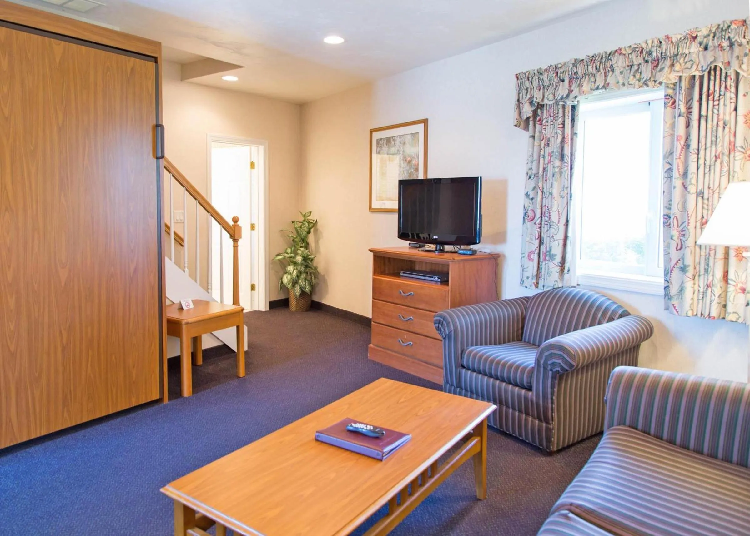 Bedroom in Green Harbor Resort