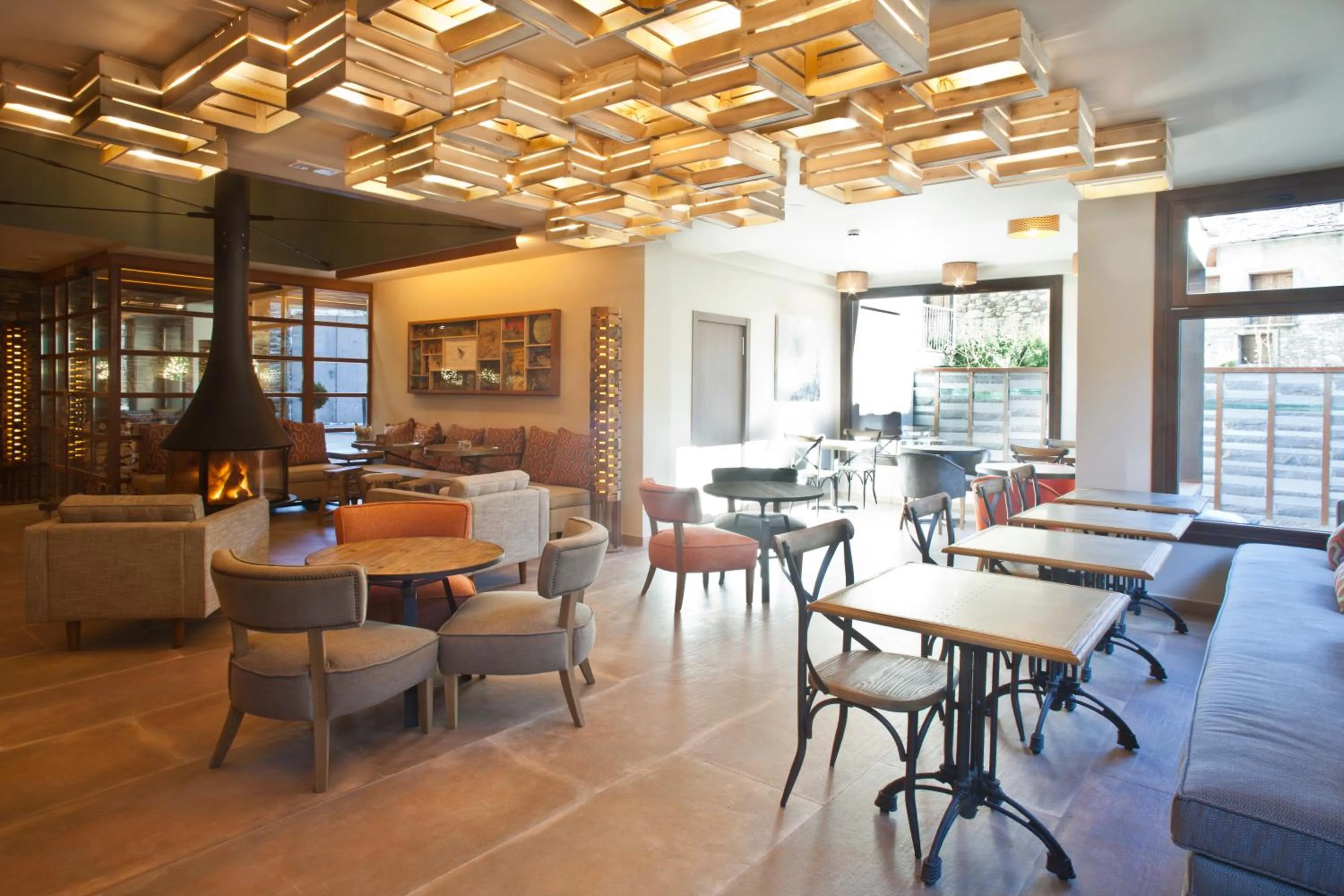 Lounge or bar in Hotel Boutique La Neu