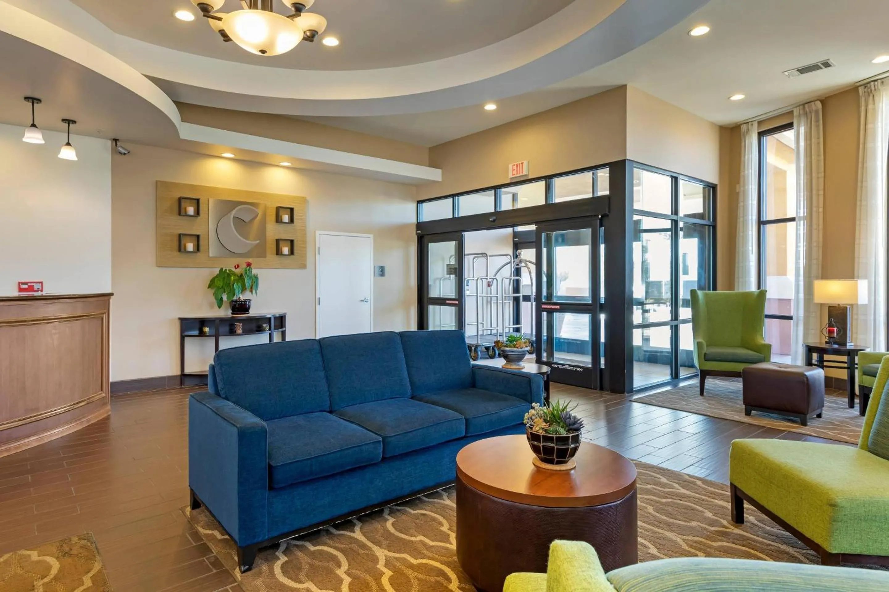 Lobby or reception in Comfort Suites Barstow near I-15