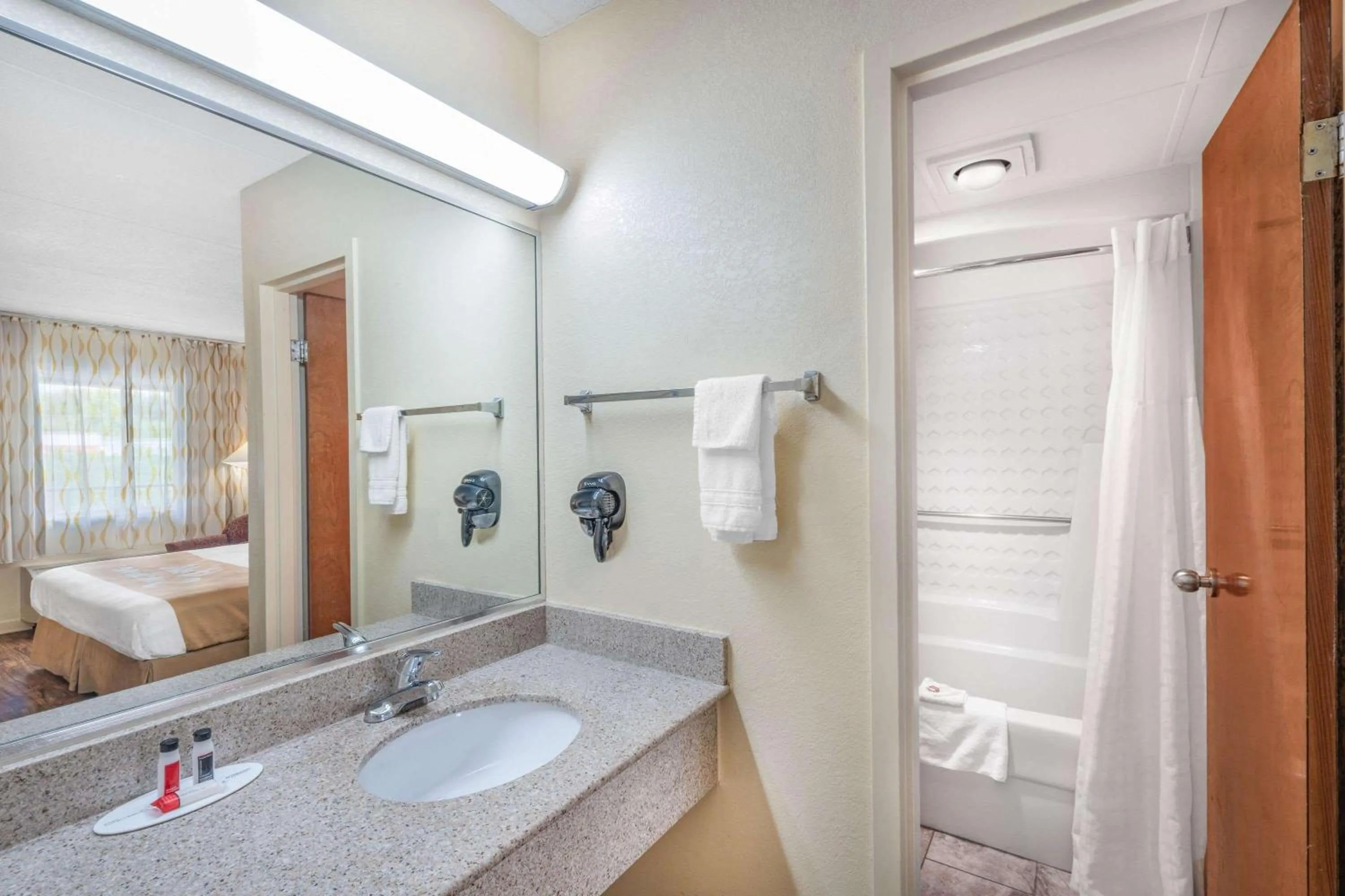 Bathroom, Bed in Days Inn by Wyndham Clarksville TN