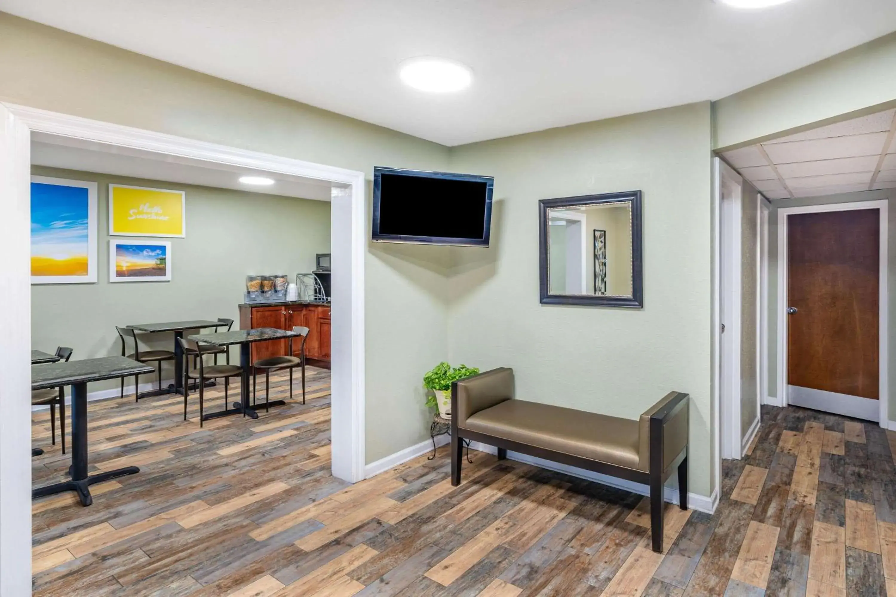 Lobby or reception in Days Inn by Wyndham Clarksville TN Lobby or reception in Days Inn by Wyndham Clarksville TN