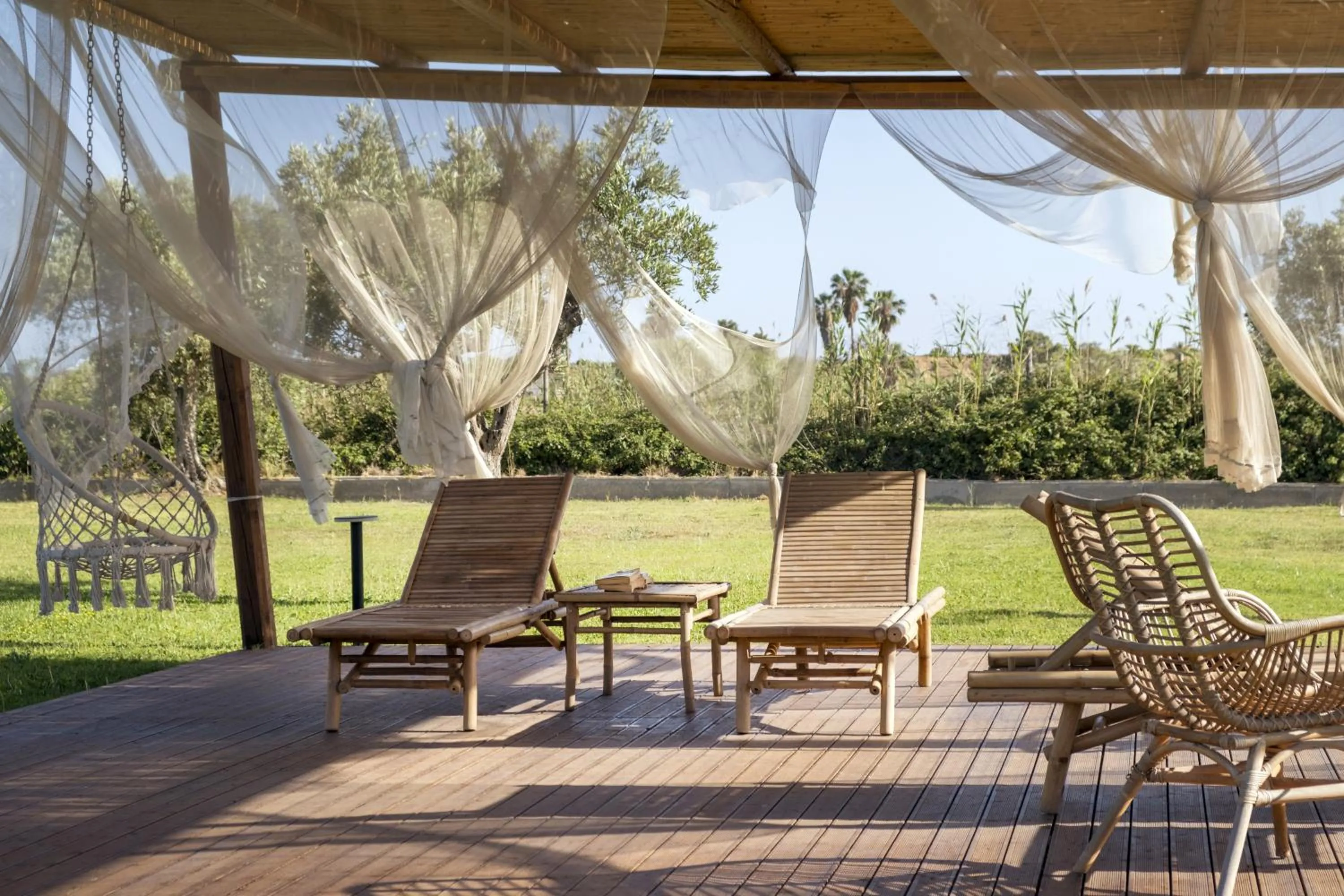 Garden in Costanza Charme Club