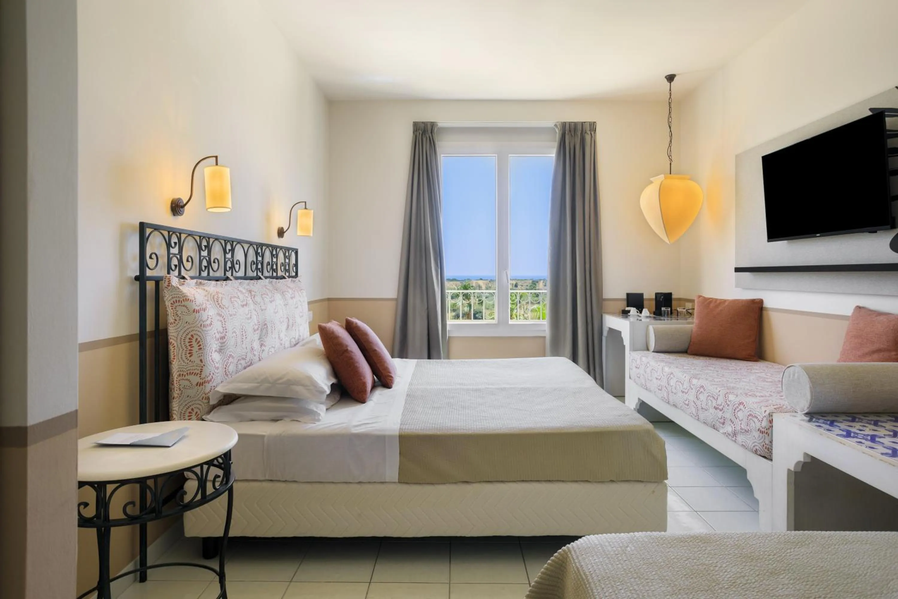 Bedroom, Bed in Costanza Charme Club