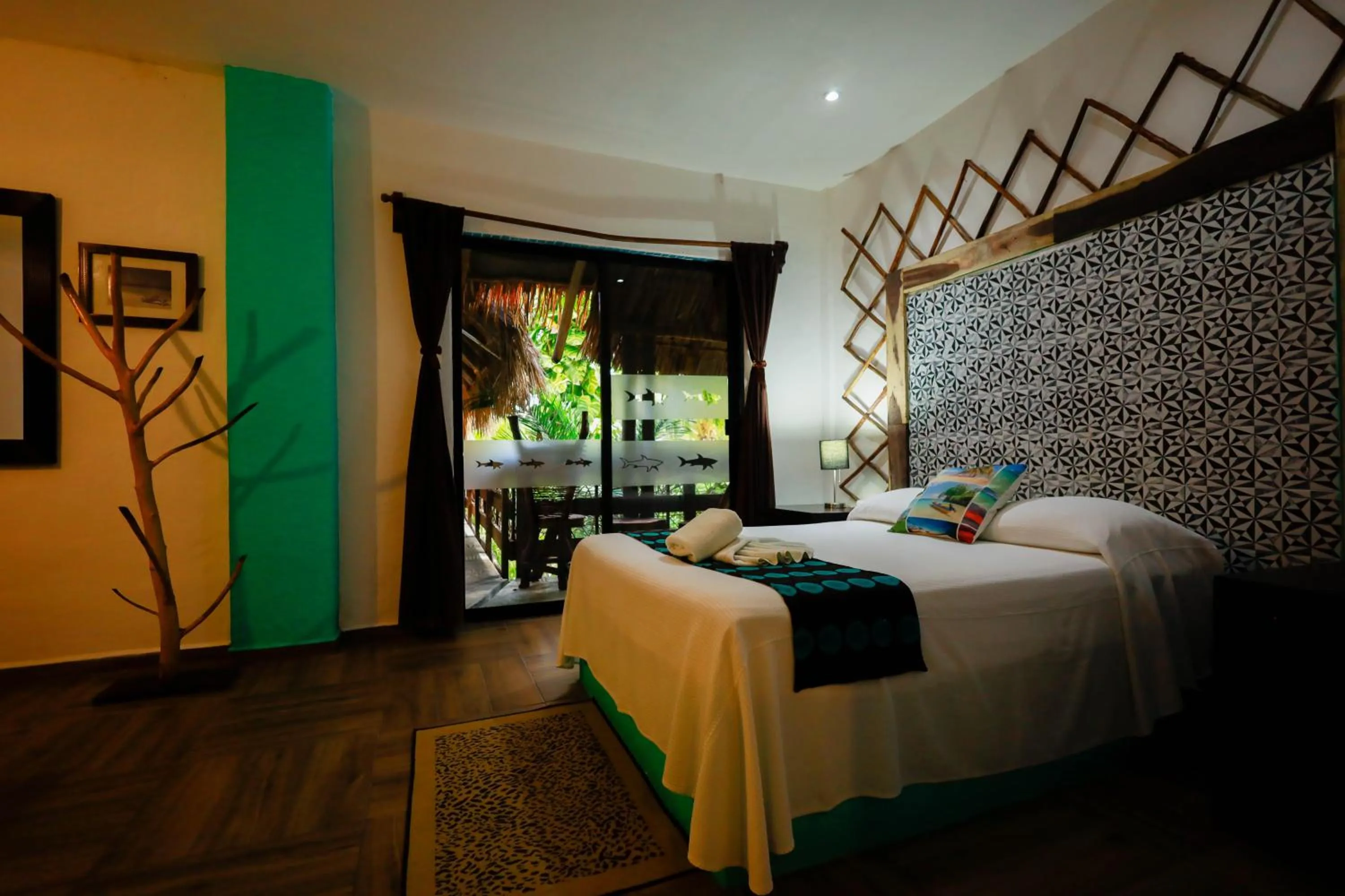 Photo of the whole room, Bed in Hotel Villas Tiburon Adults Only