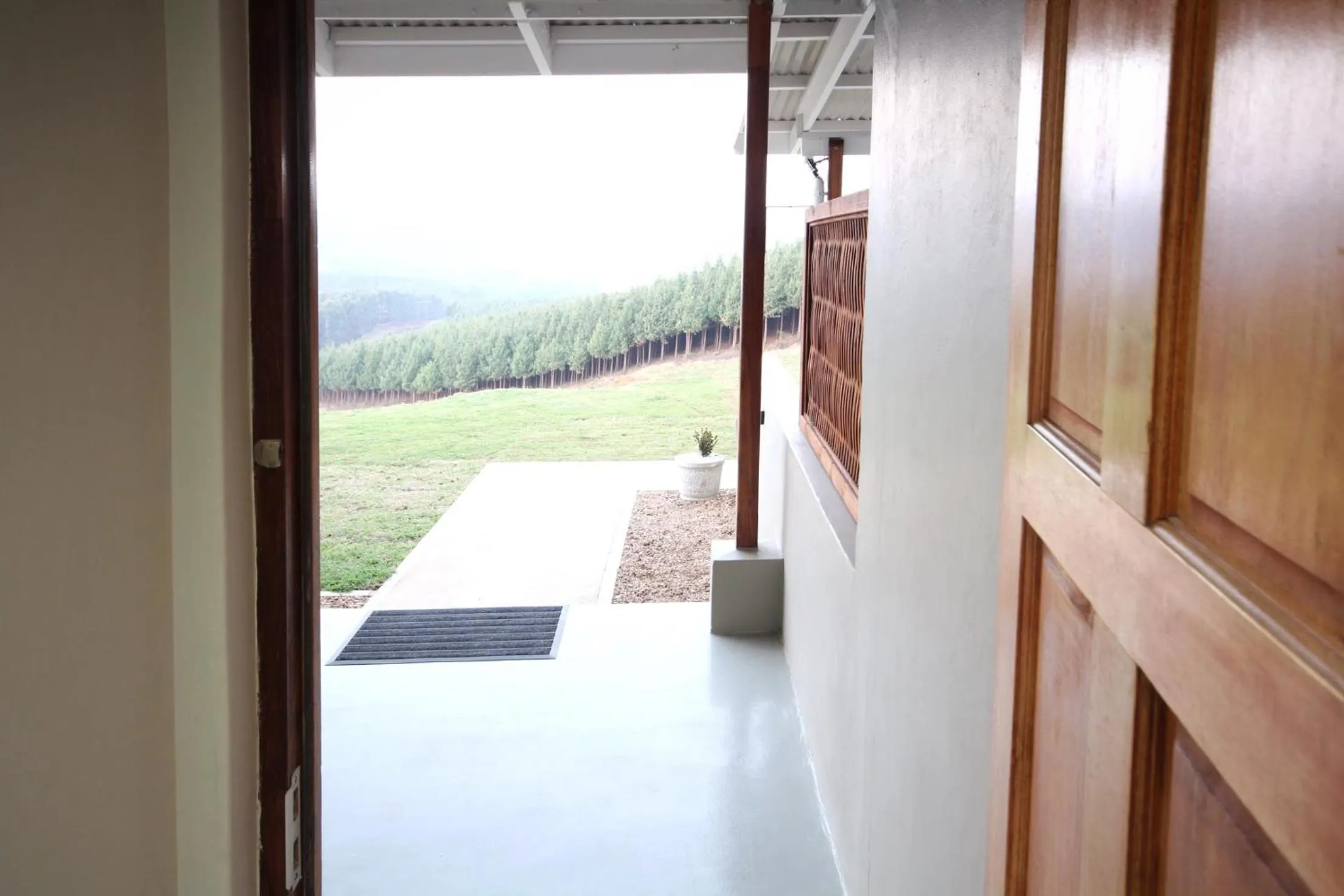 Garden view in Curry's Post Bed & Breakfast