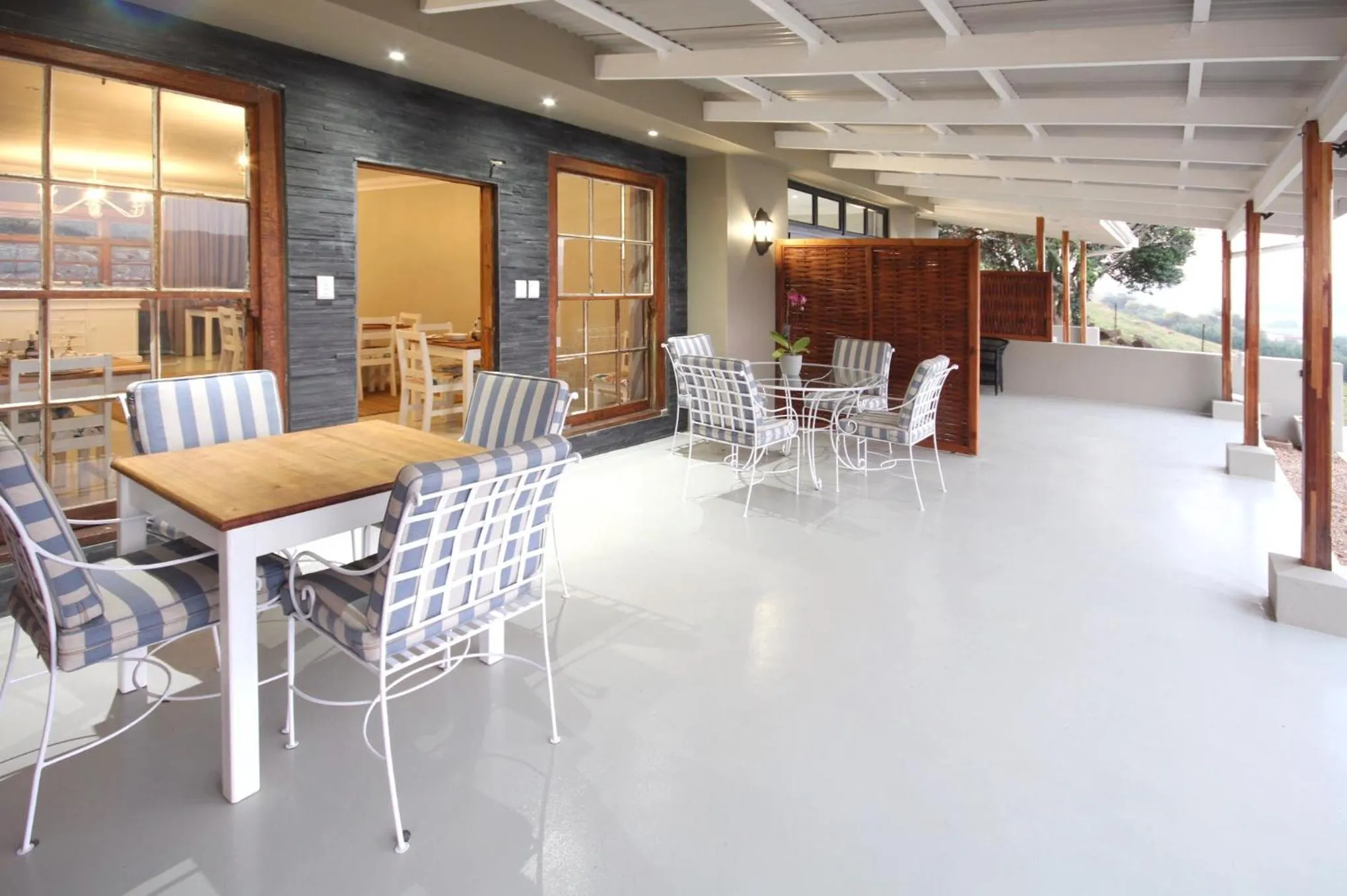 Property building in Curry's Post Bed & Breakfast