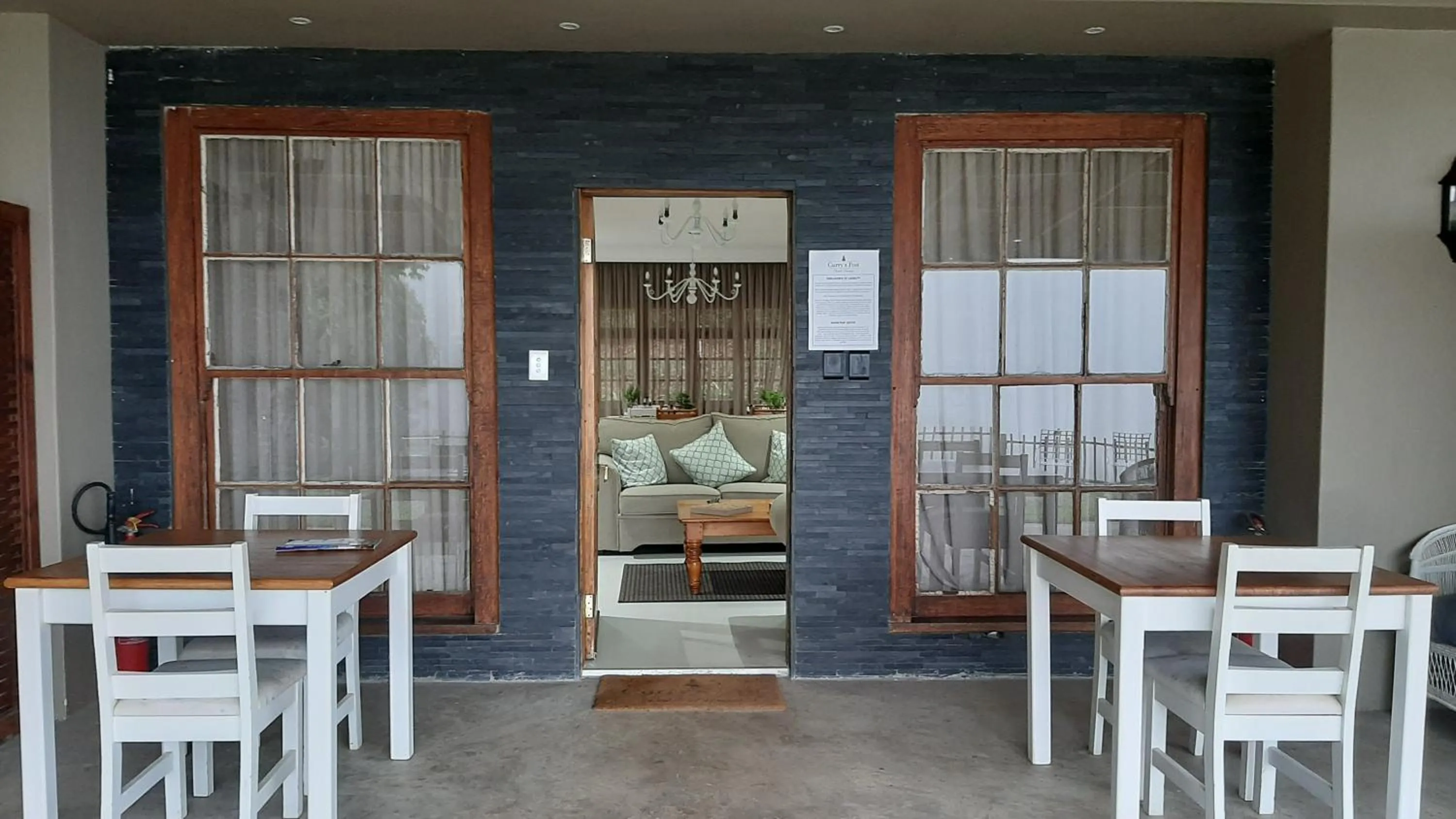 Property building in Curry's Post Bed & Breakfast