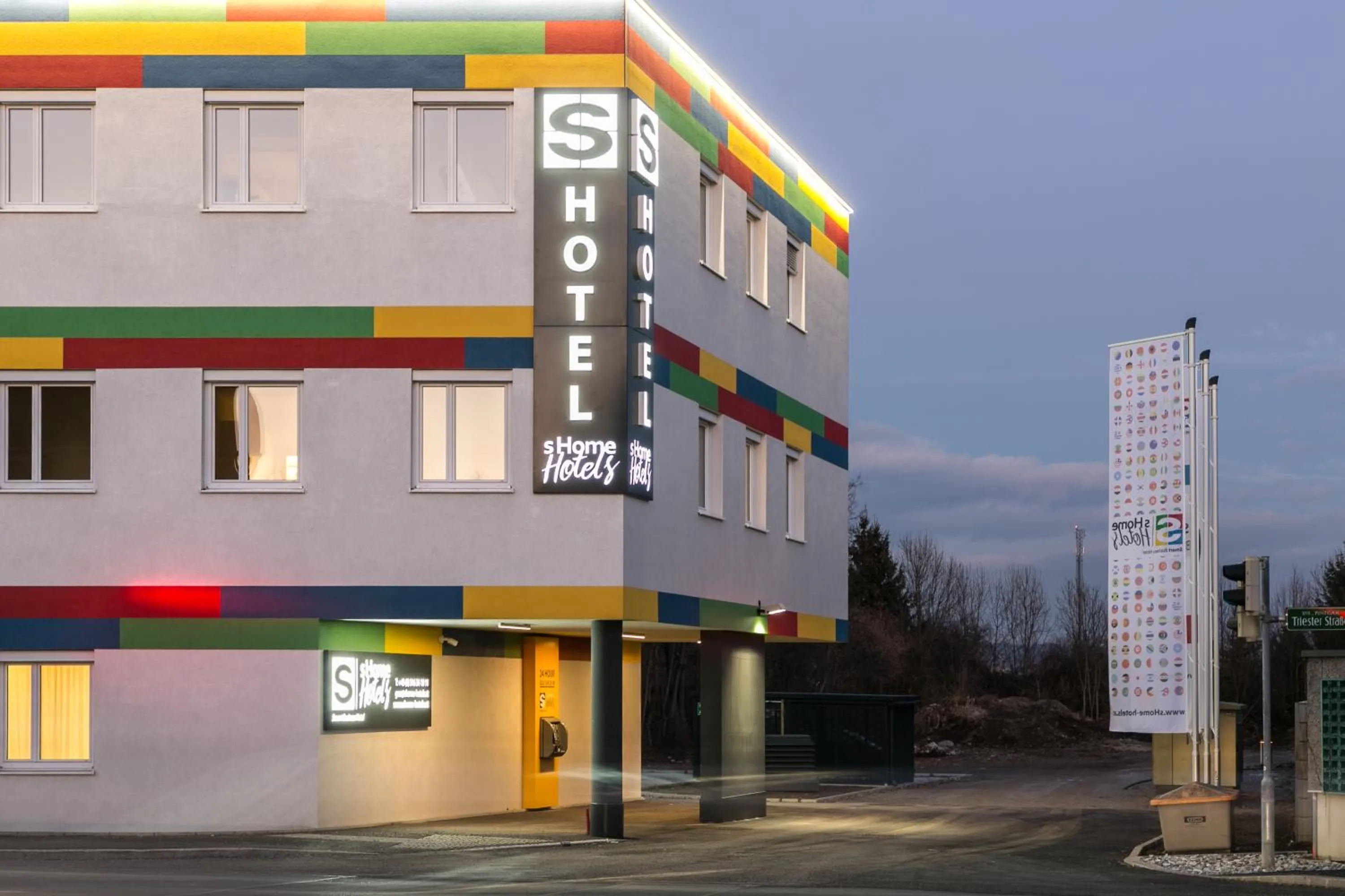 Property building in SHOME Hotel Graz I Self-Check-In I Free Parking