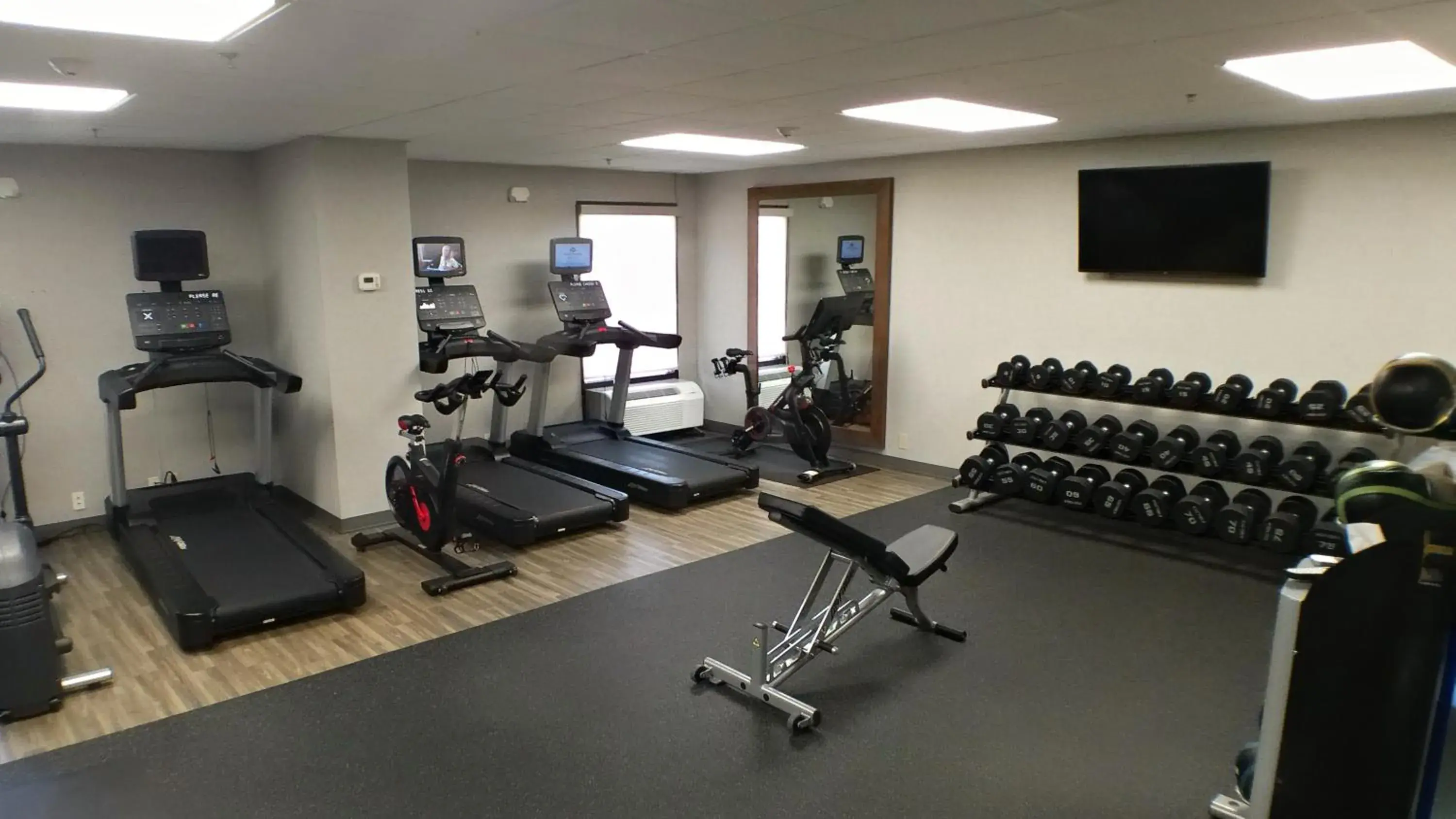 Fitness centre/facilities in Hampton Inn Houma Fitness centre/facilities in Hampton Inn Houma