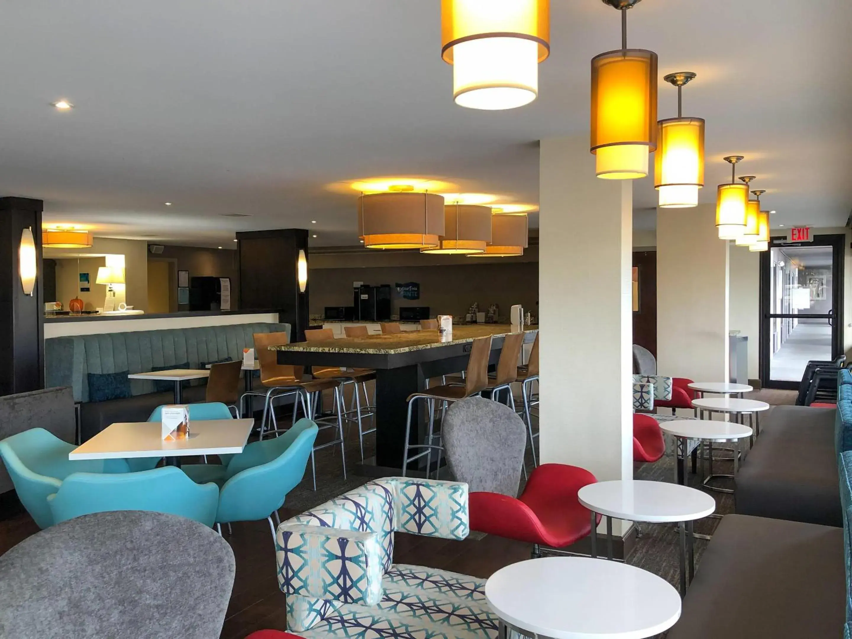 Breakfast in Clarion Pointe Huntsville Research Park Breakfast in Clarion Pointe Huntsville Research Park