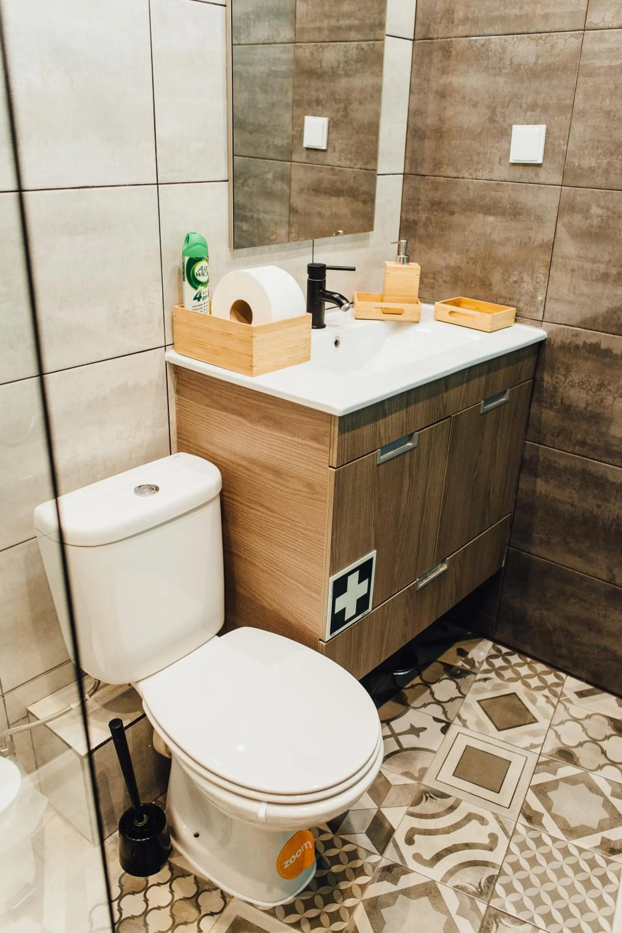 Toilet in C&O Guest House Lisbon