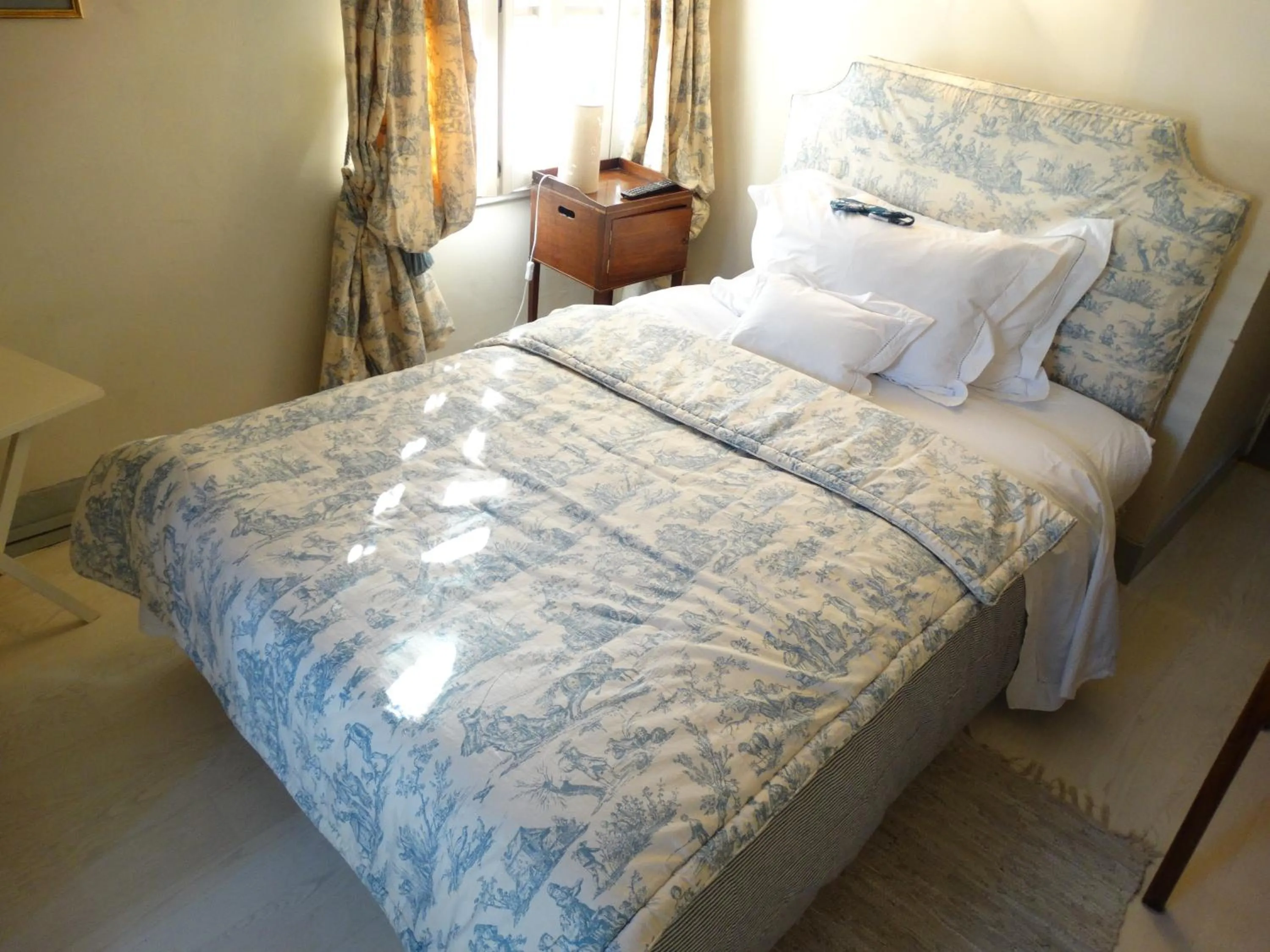 Bed in Hurlingham Bed and Breakfast