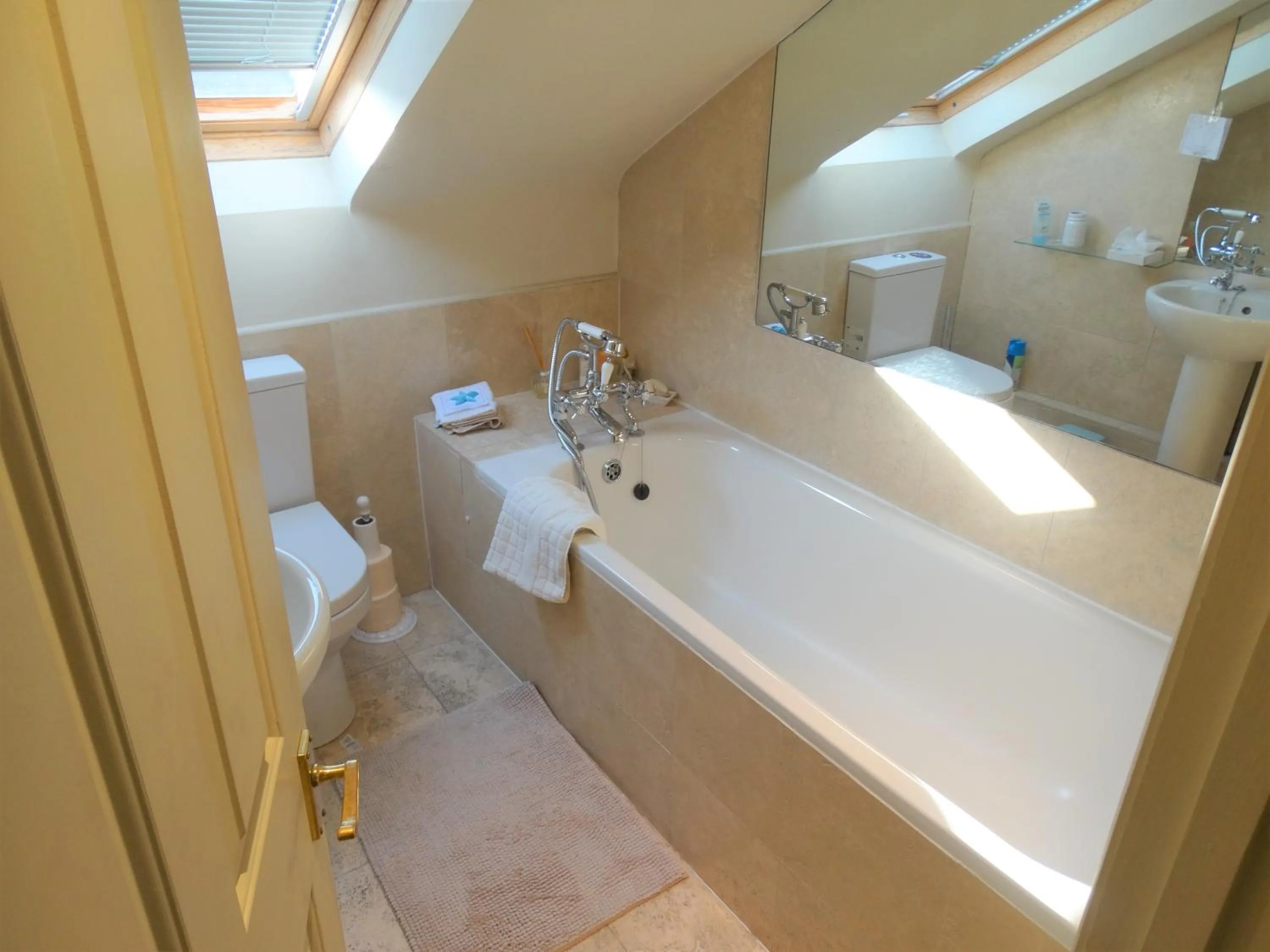 Bathroom in Hurlingham Bed and Breakfast