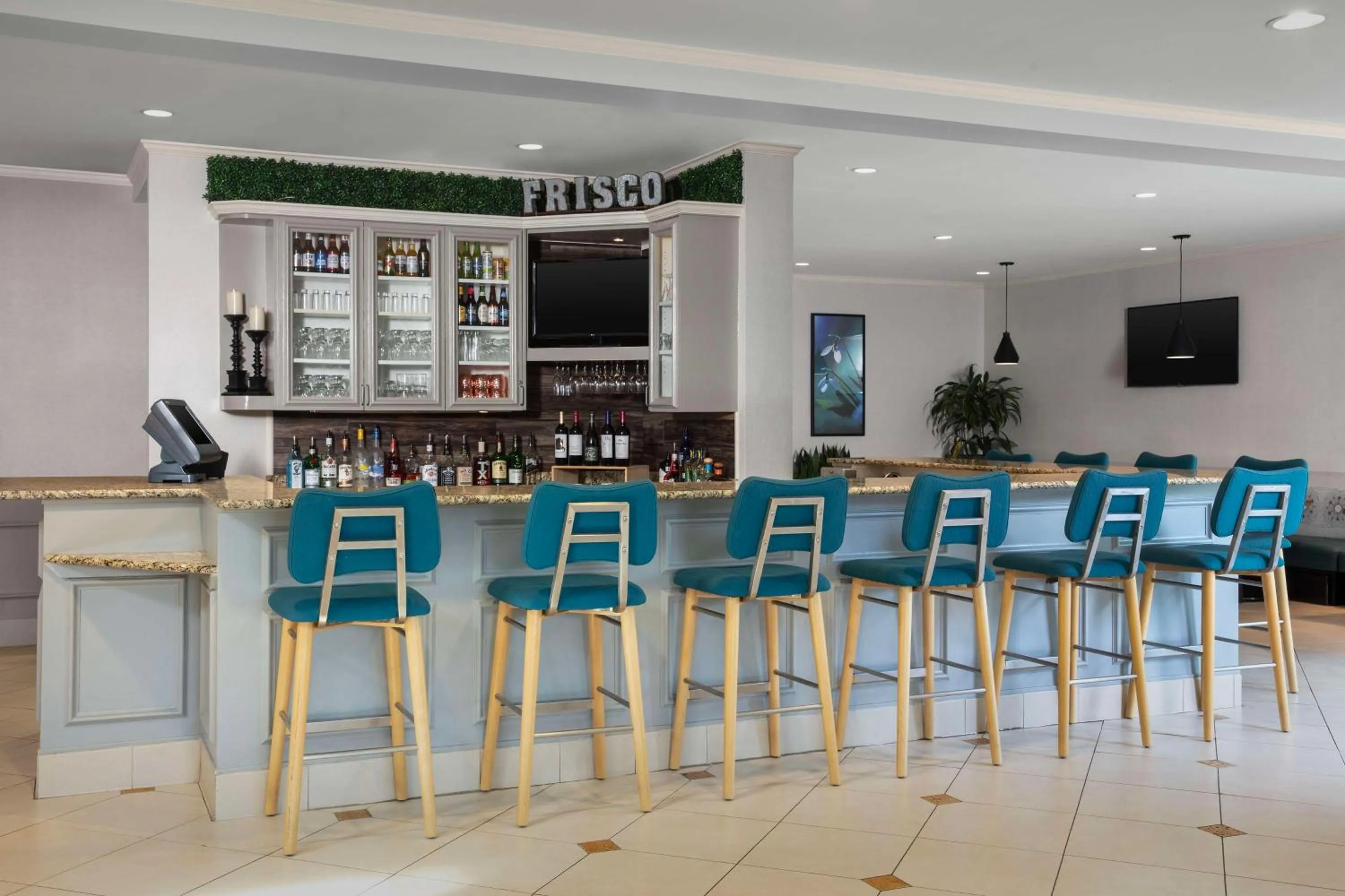 Lounge or bar in Hilton Garden Inn Frisco