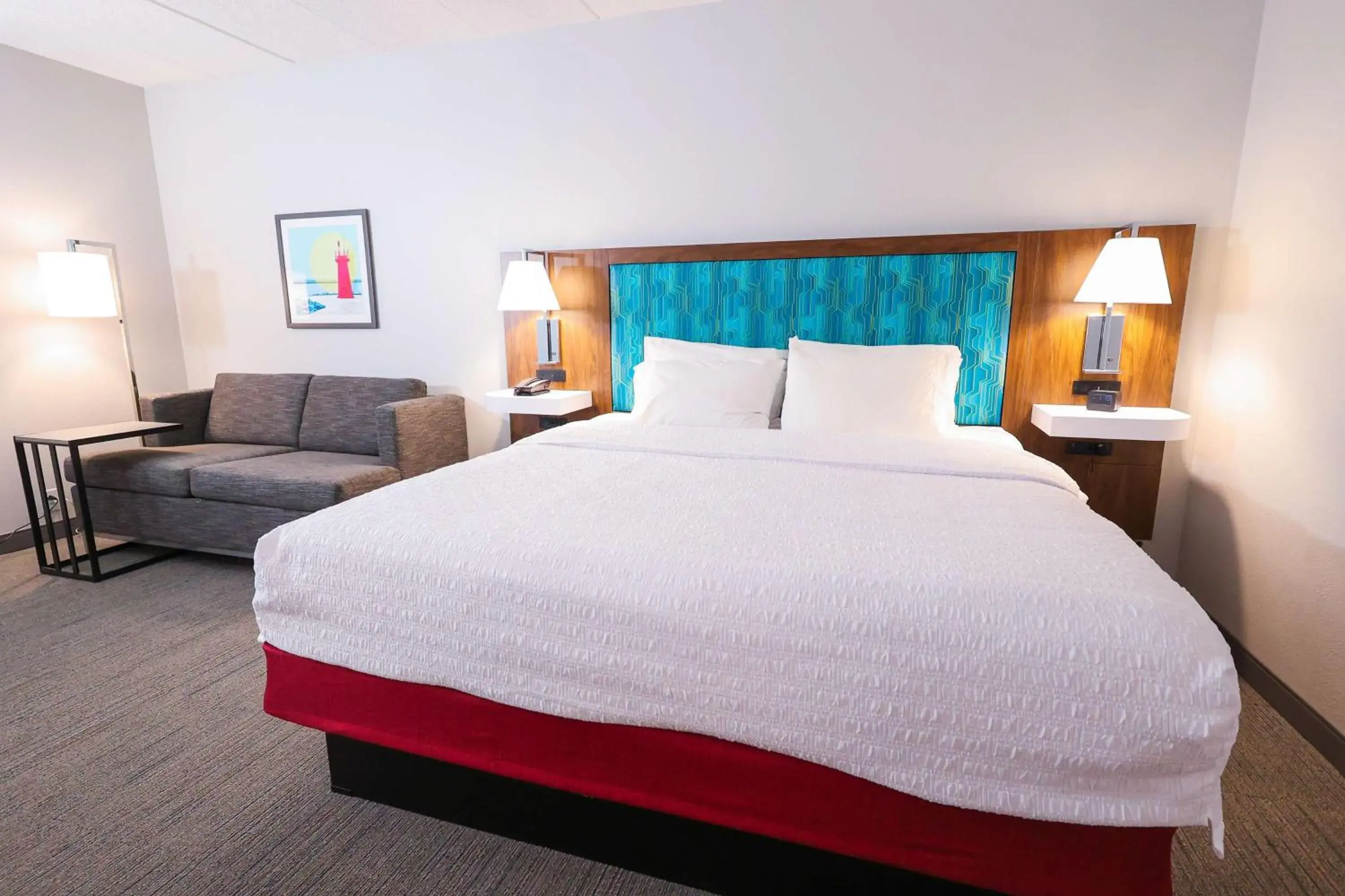 Living room, Bed in Hampton Inn Rehoboth Beach Living room, Bed in Hampton Inn Rehoboth Beach