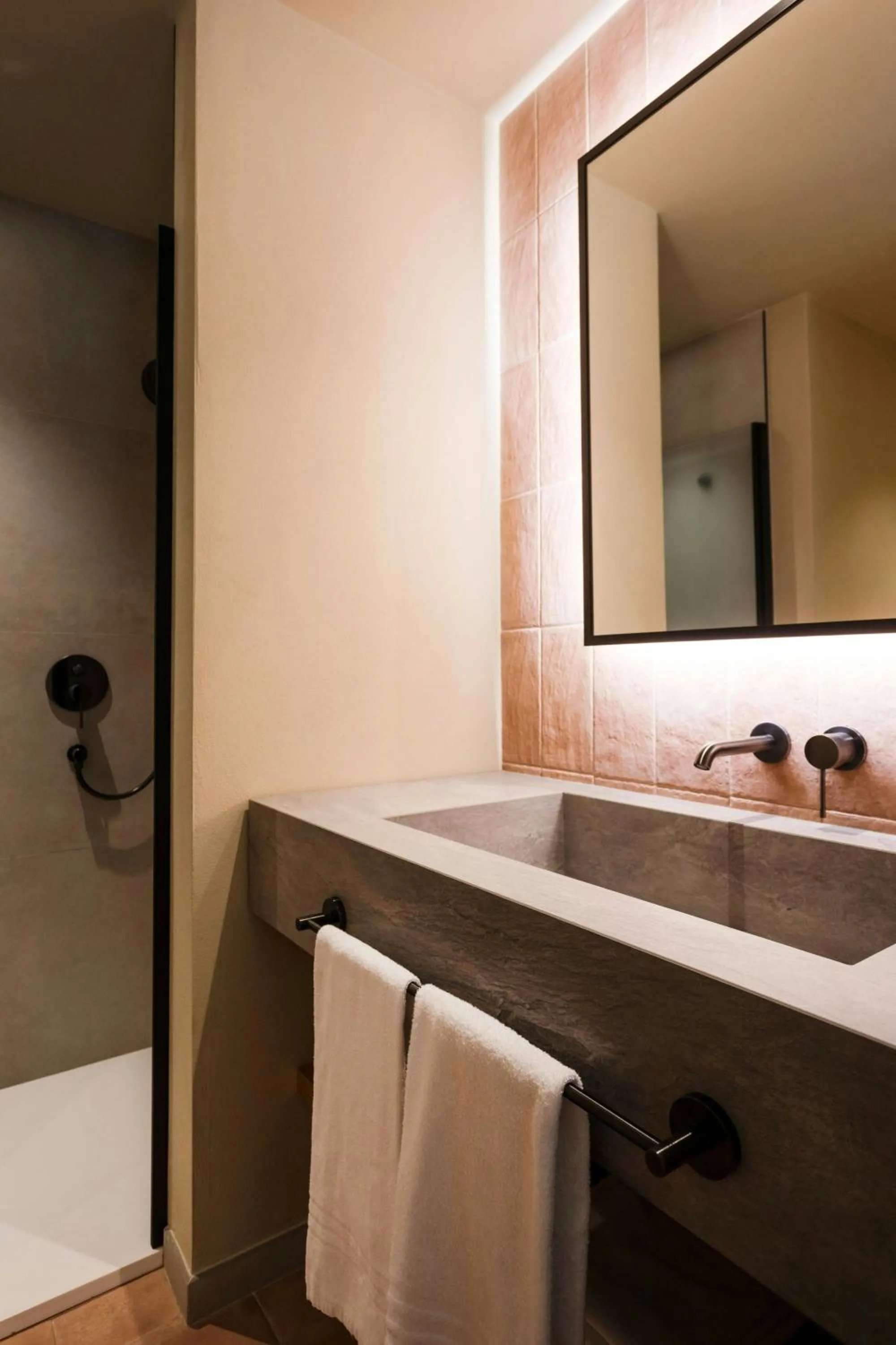 Bathroom in Mangia's Brucoli, Sicily, Autograph Collection