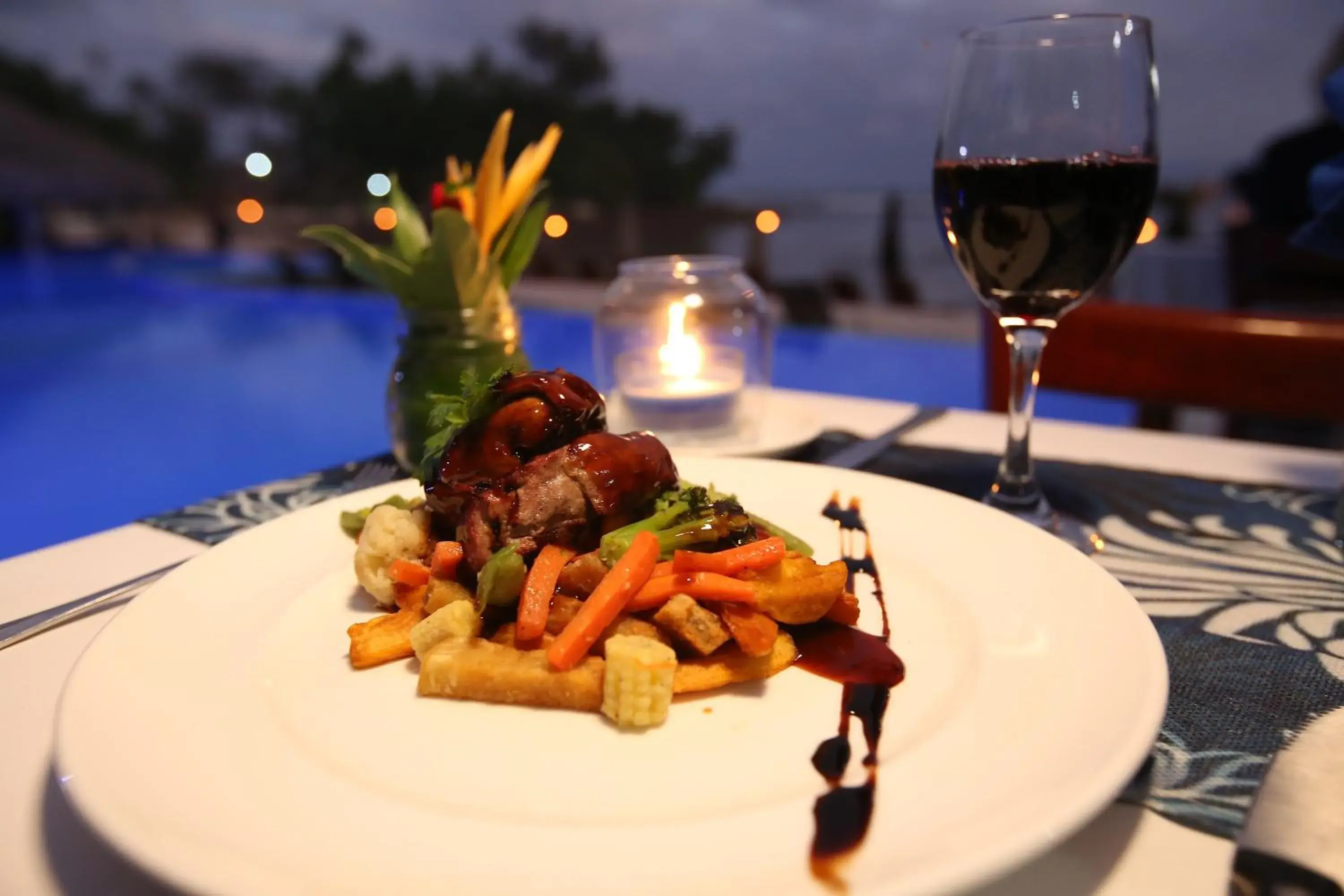Restaurant/places to eat in Breakas Beach Resort Restaurant/places to eat in Breakas Beach Resort