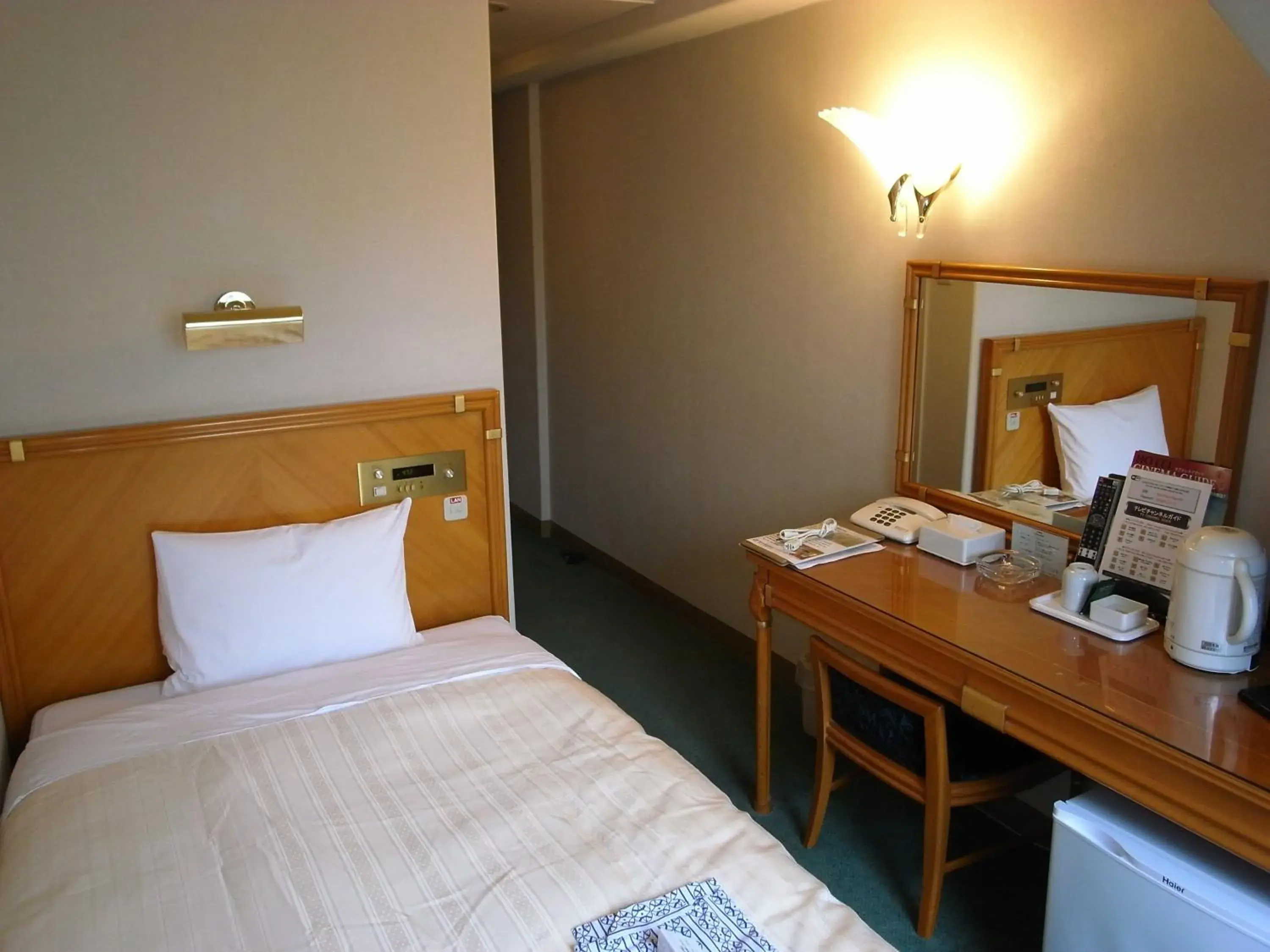 Photo of the whole room, Bed in Hotel Kizankan Photo of the whole room, Bed in Hotel Kizankan
