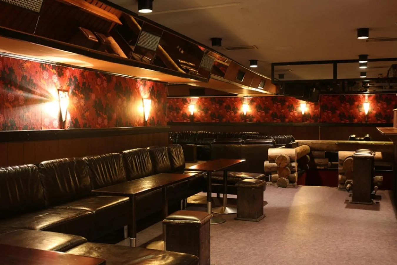 Nightclub / DJ in Hotel Kievari