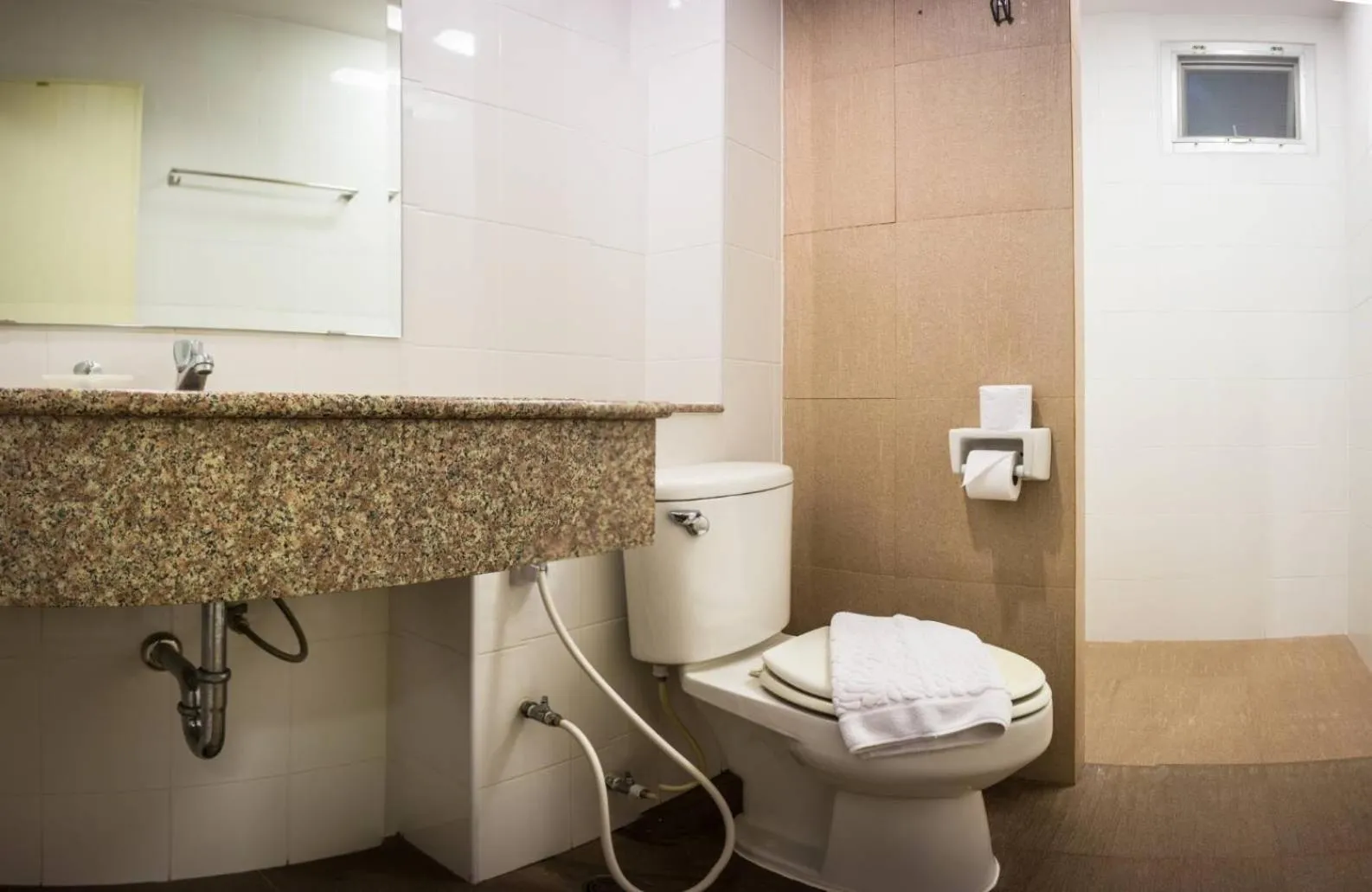 Bathroom in Sunshine Hostel