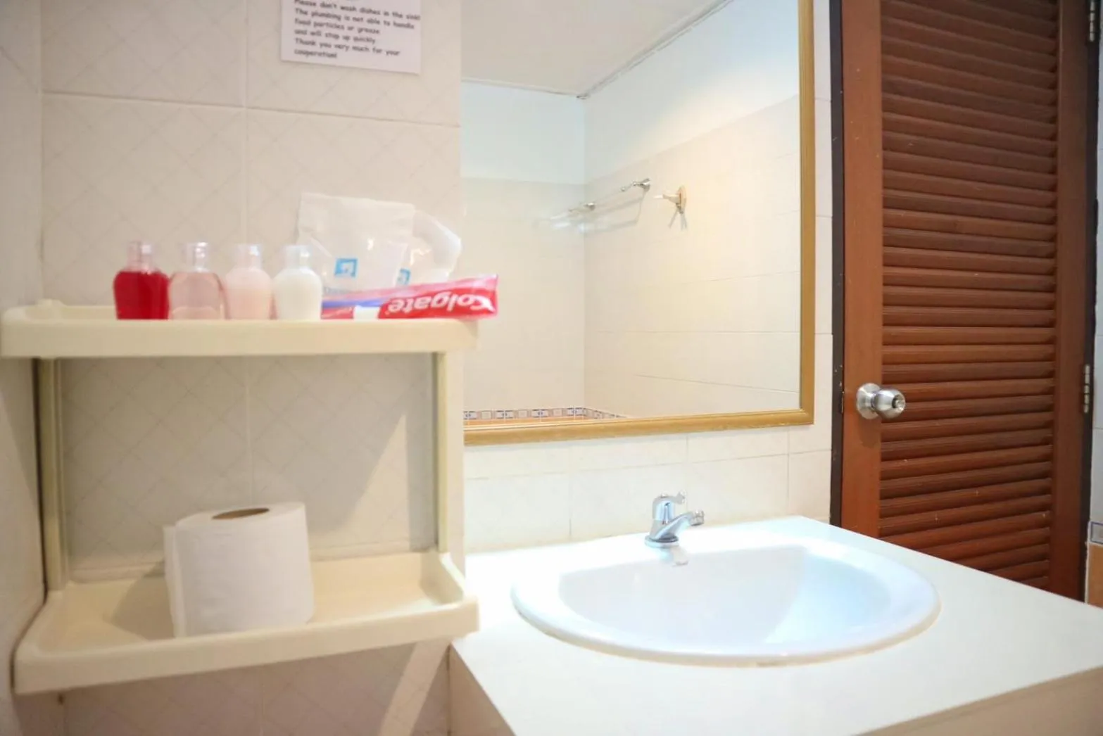 Bathroom in Sunshine Guest House