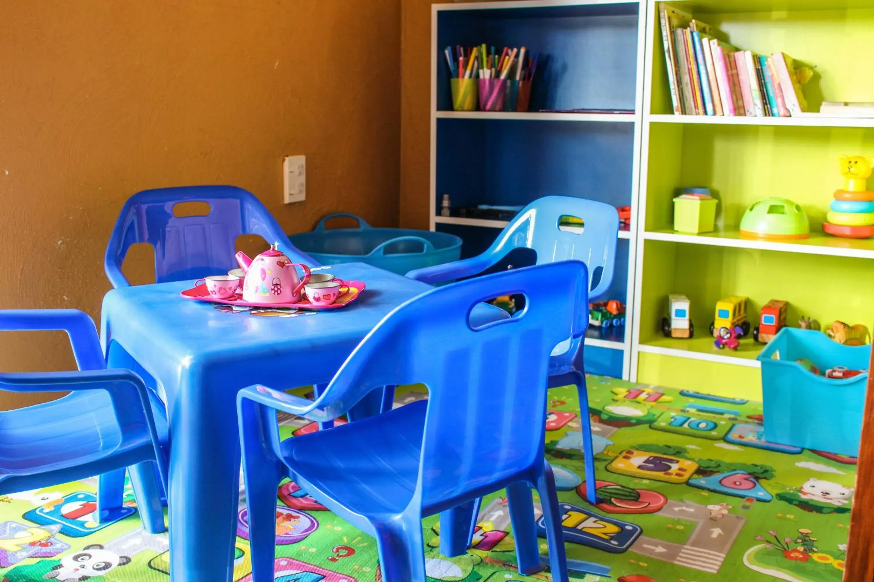 Food and drinks in Beachcomber Lodge & Backpacker Food and drinks in Beachcomber Lodge & Backpacker