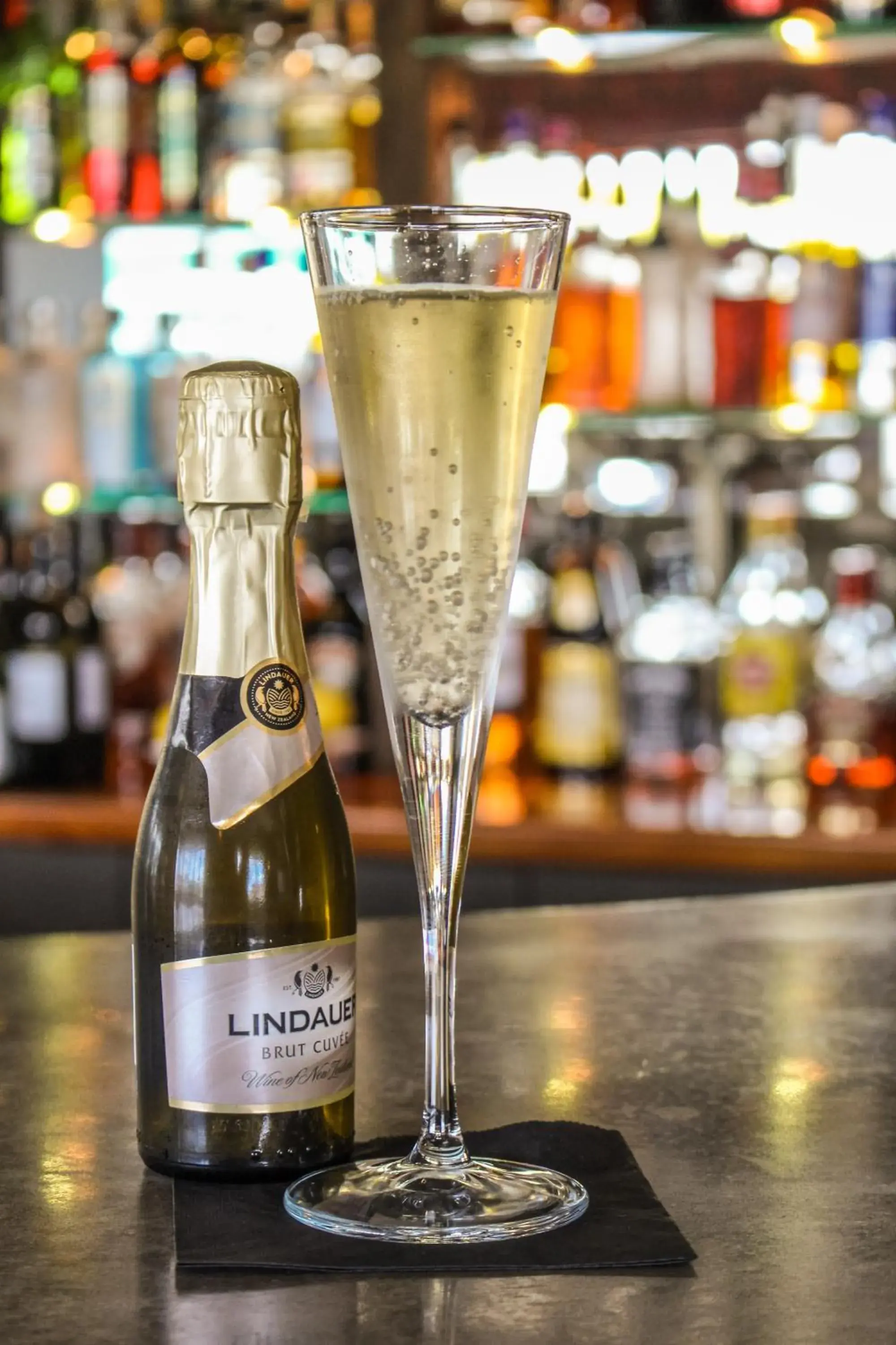 Food and drinks in Beachcomber Lodge & Backpacker Food and drinks in Beachcomber Lodge & Backpacker