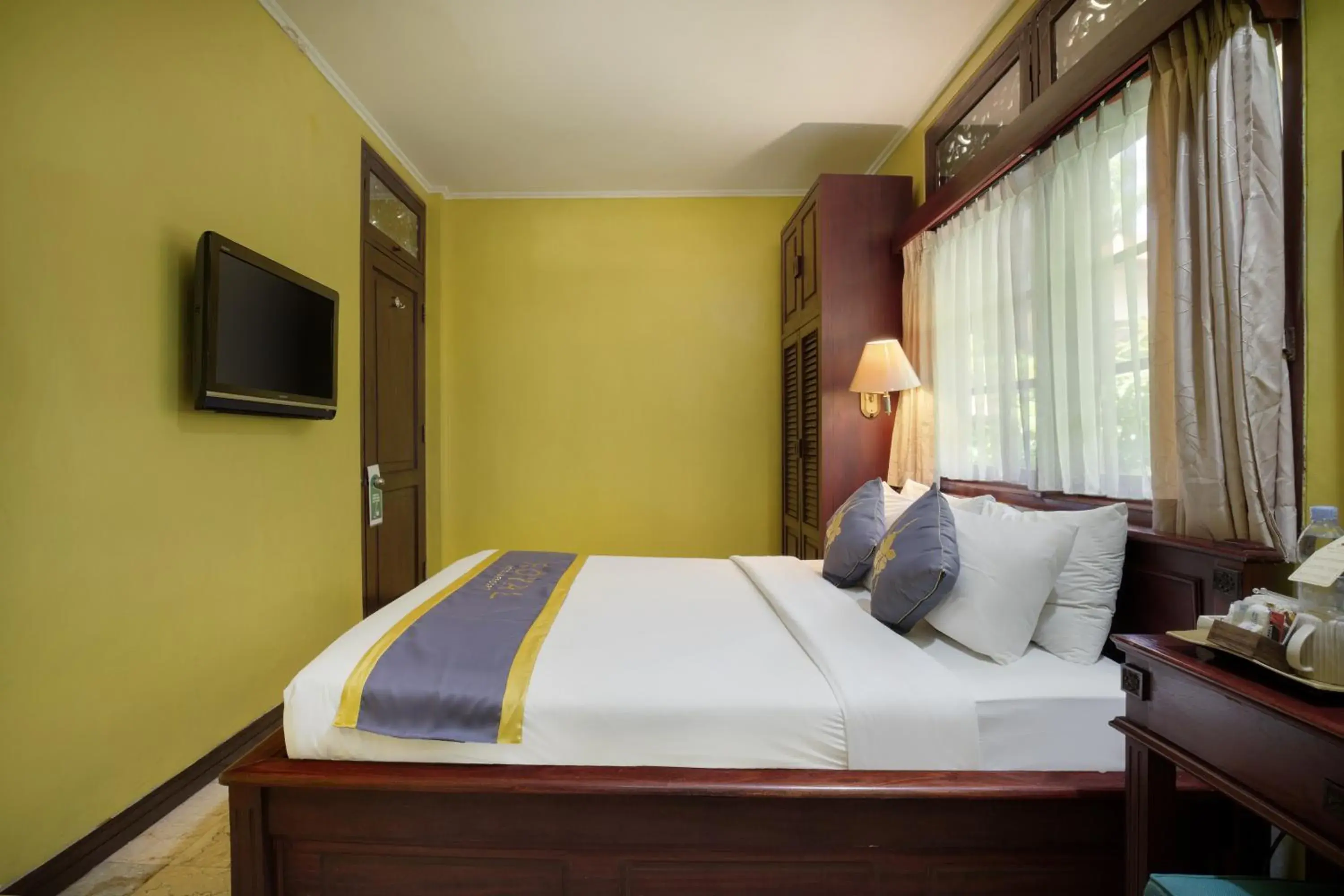 Three-Bedroom Garden Villa with Shared Pool in Royal Hotel and Villa Bali Three-Bedroom Garden Villa with Shared Pool in Royal Hotel and Villa Bali