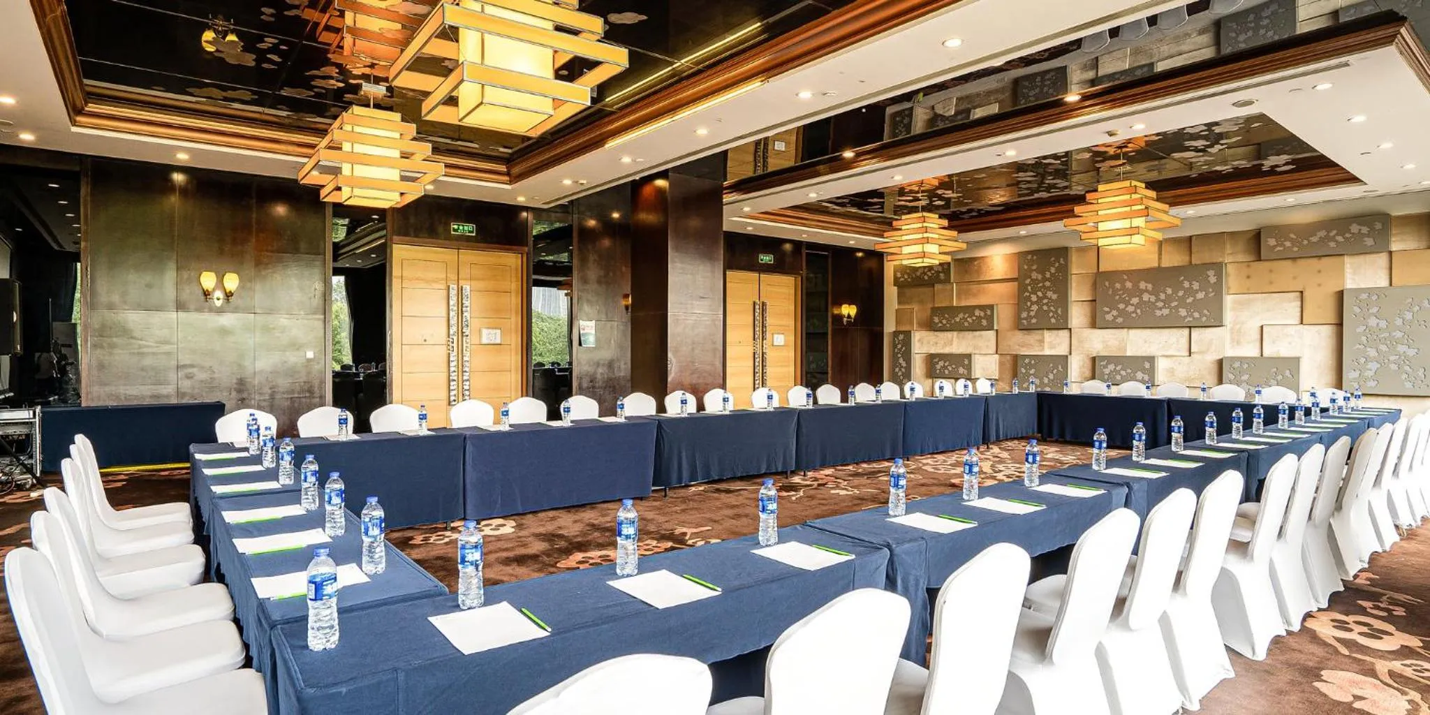 Meeting/conference room in Holiday Inn Changzhou Wujin by IHG