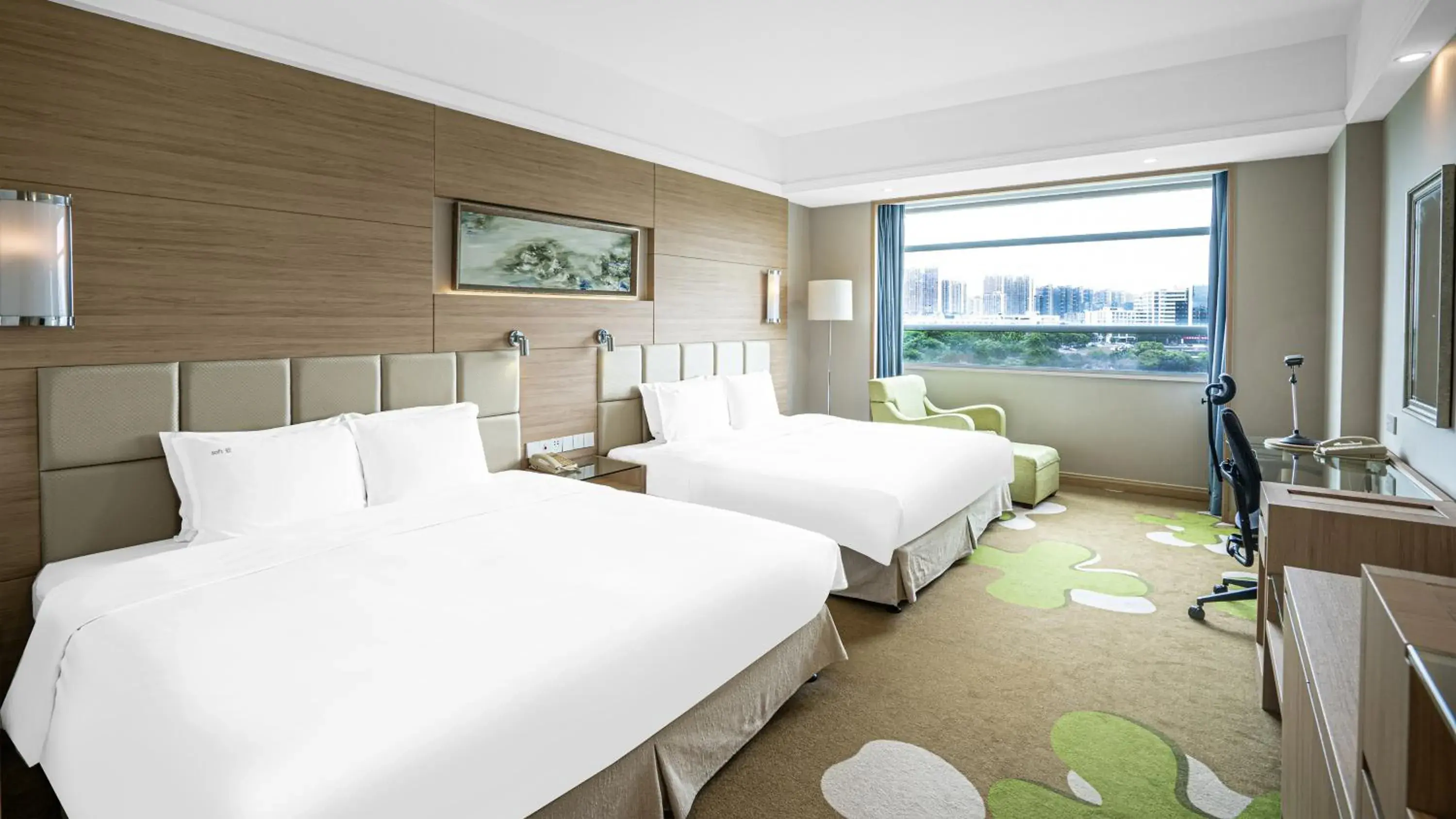 Bed in Holiday Inn Changzhou Wujin by IHG Bed in Holiday Inn Changzhou Wujin by IHG