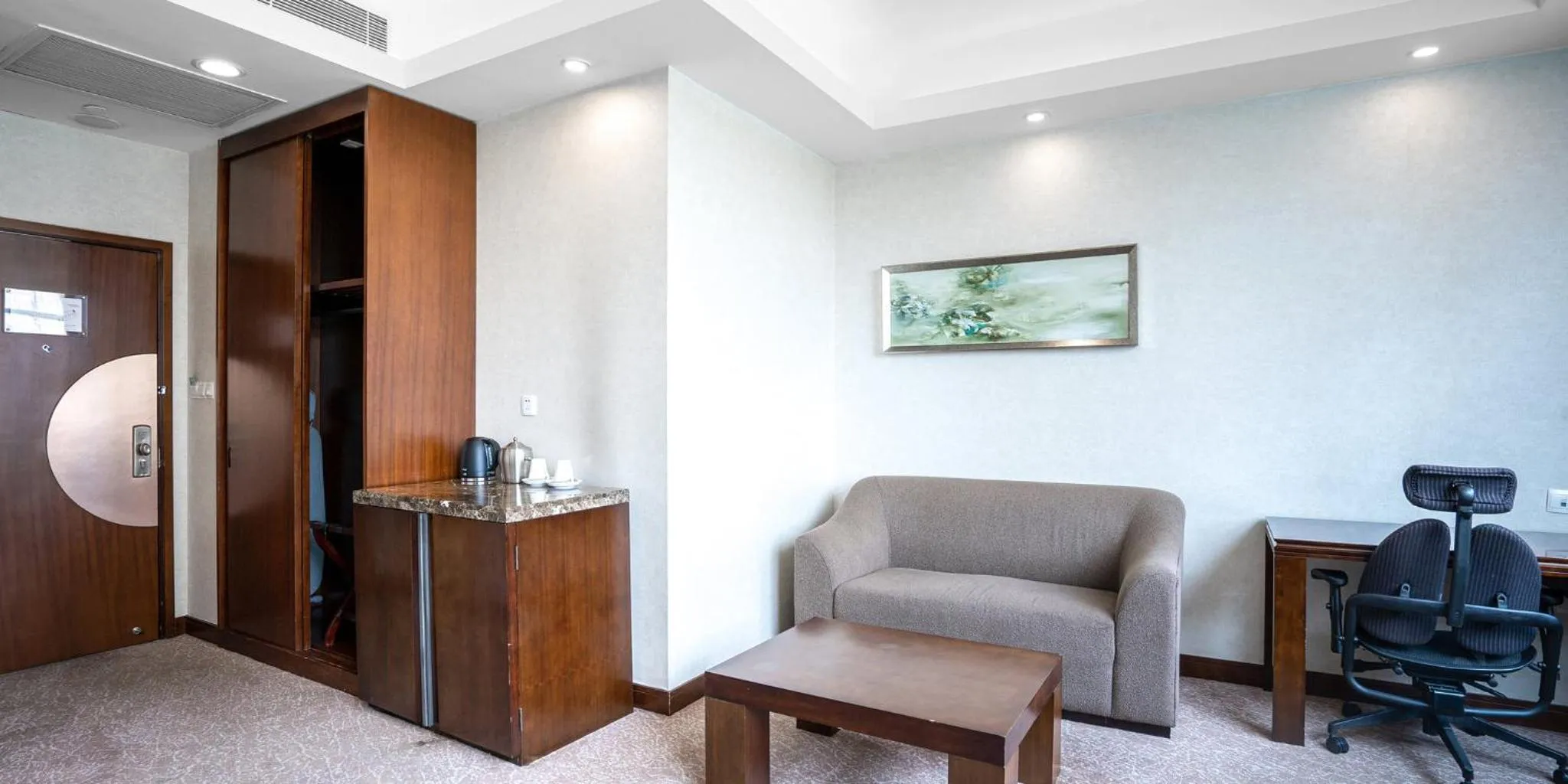 Photo of the whole room in Holiday Inn Changzhou Wujin by IHG