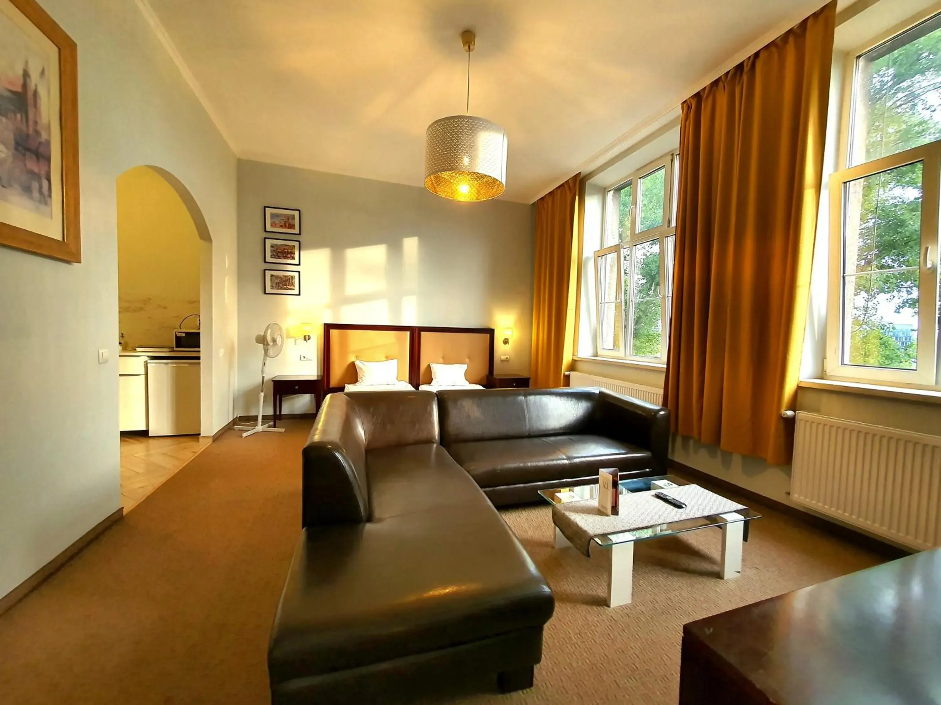 Living room, Seating Area in Holiday Suites Cracow