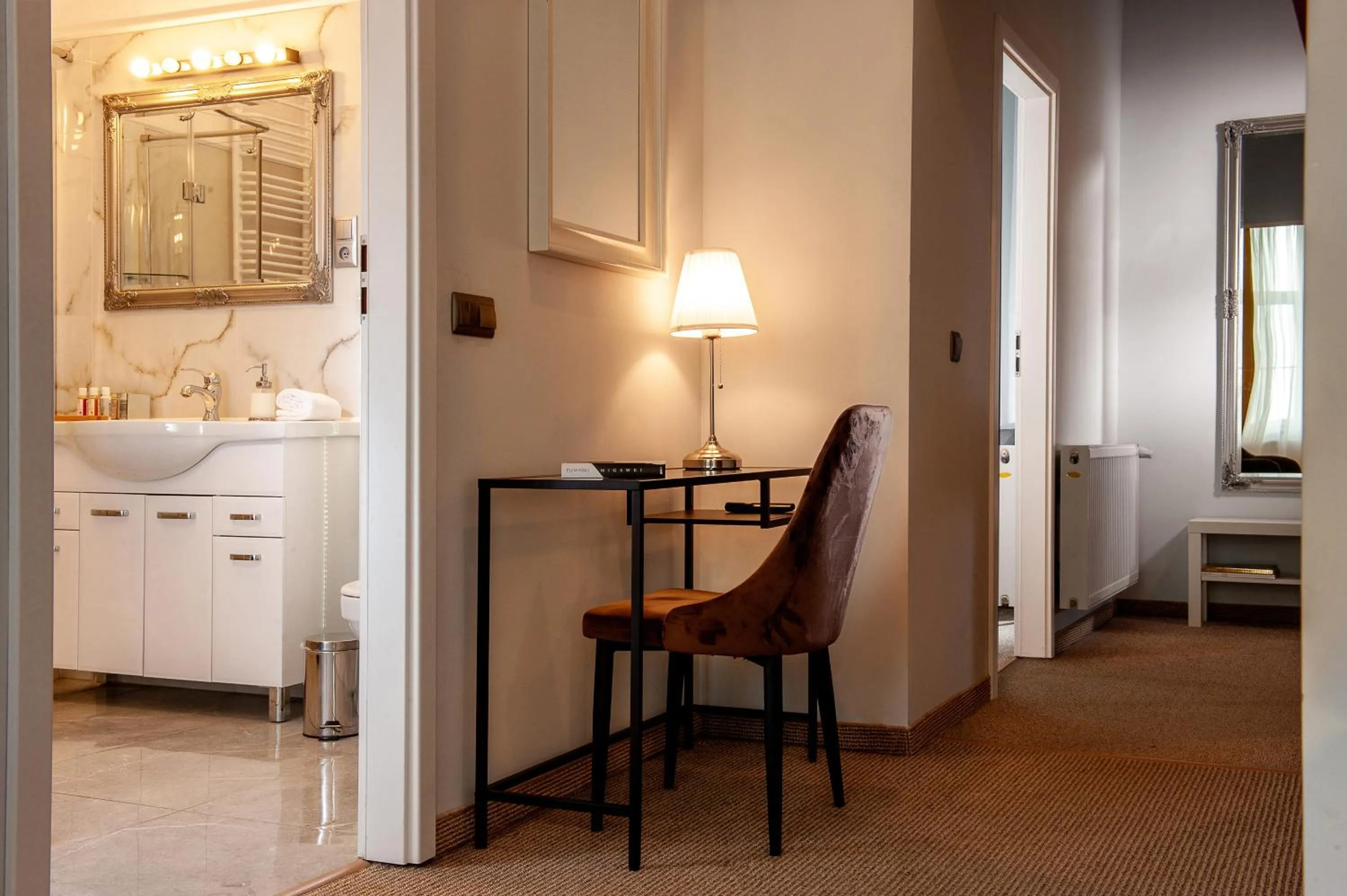 Seating Area in Holiday Suites Cracow