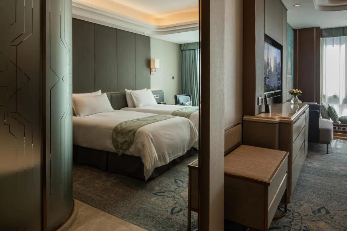 Bed in Oriental Riverside Bund View Hotel (Shanghai International Convention Center)