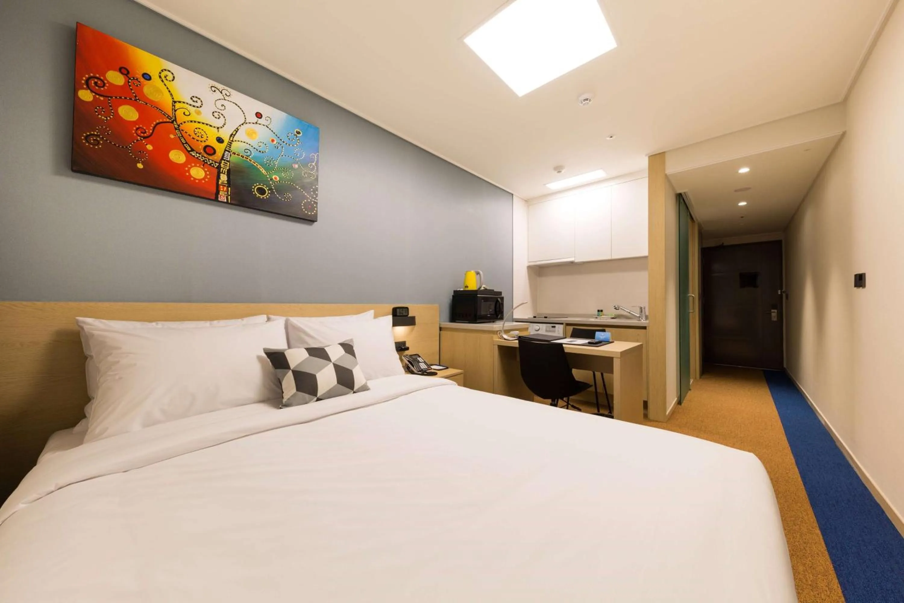 Photo of the whole room, Bed in Days Hotel & Suites by Wyndham Incheon Airport