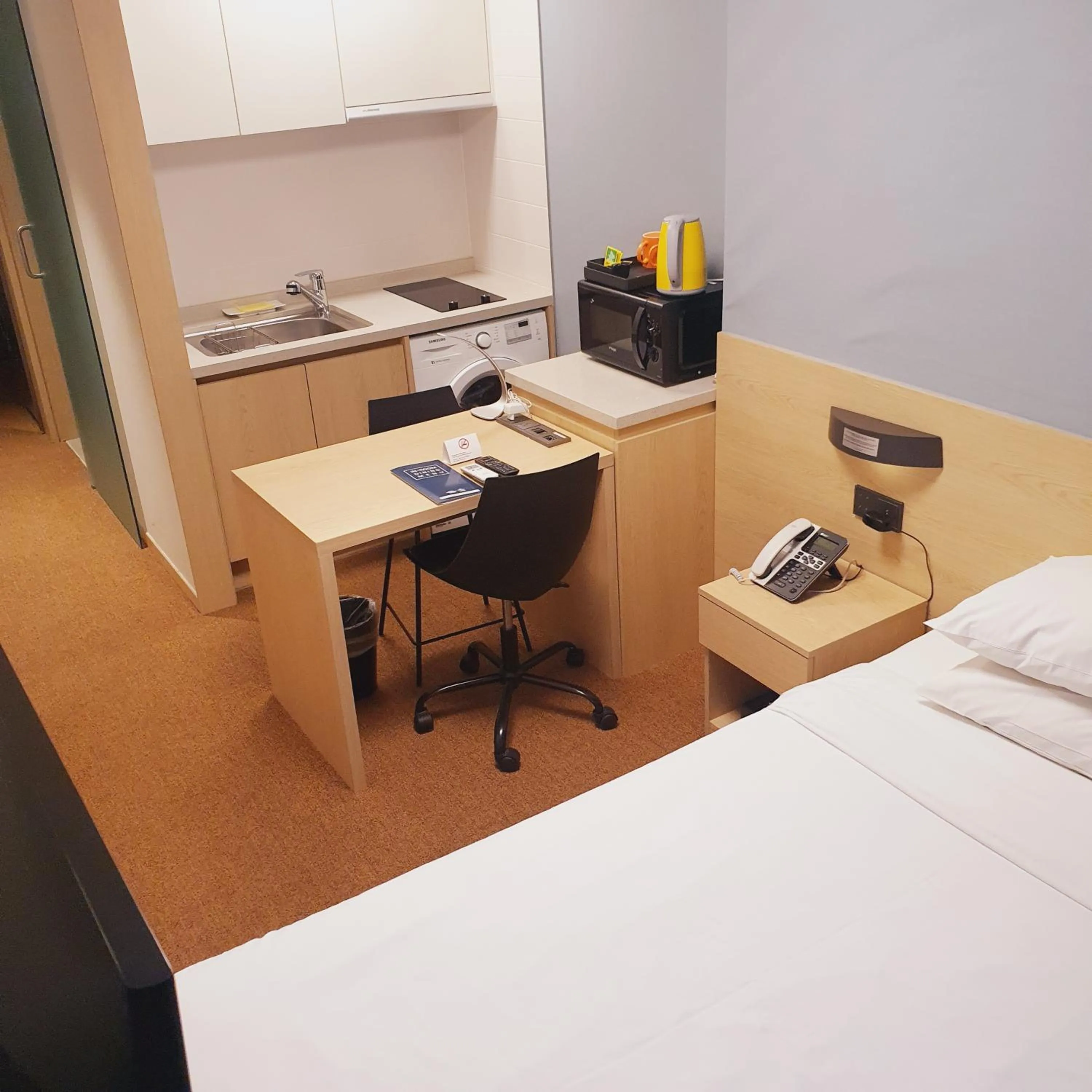 Bed in Days Hotel & Suites by Wyndham Incheon Airport