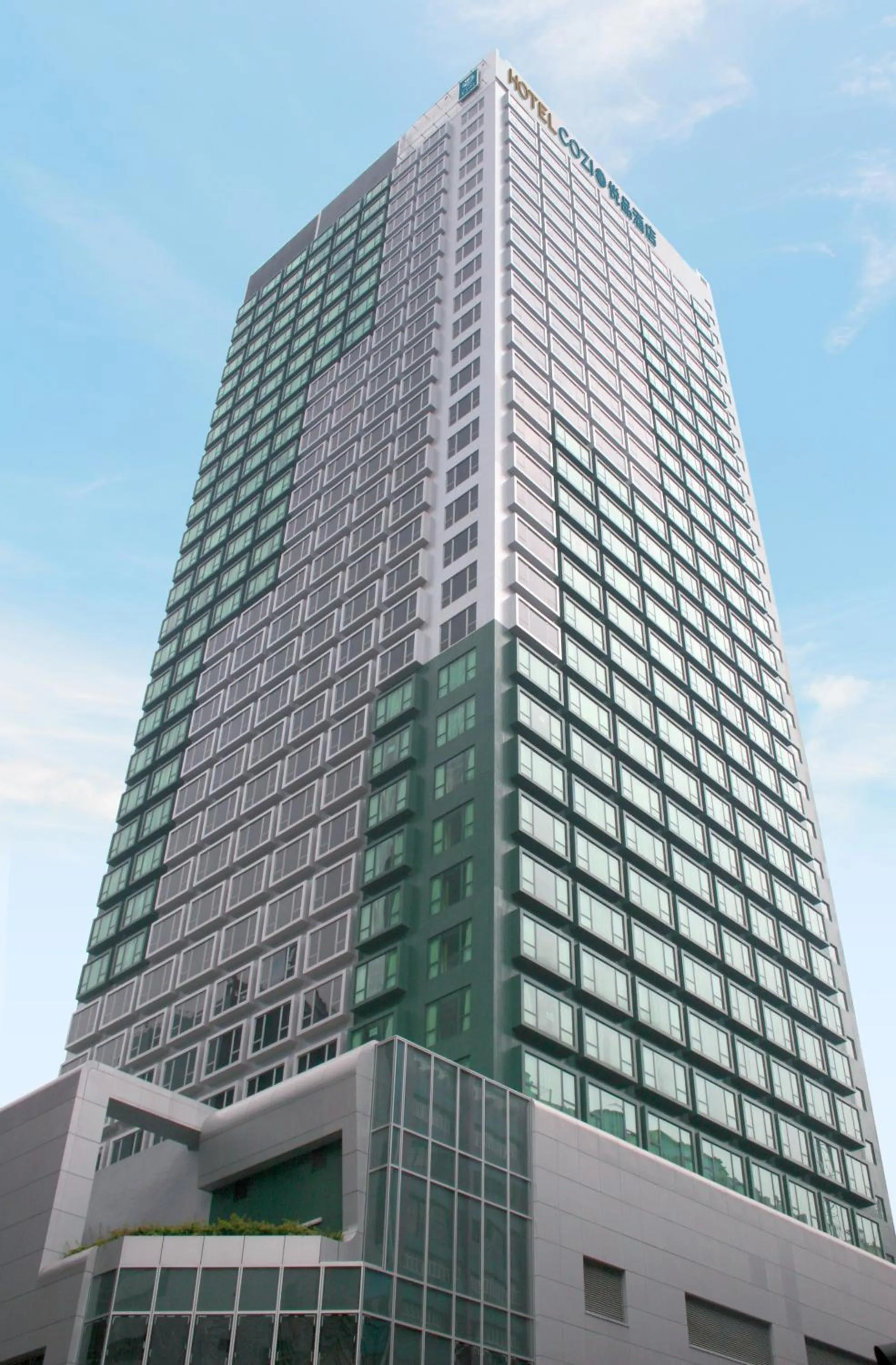 Property building in Hotel COZi Harbour View