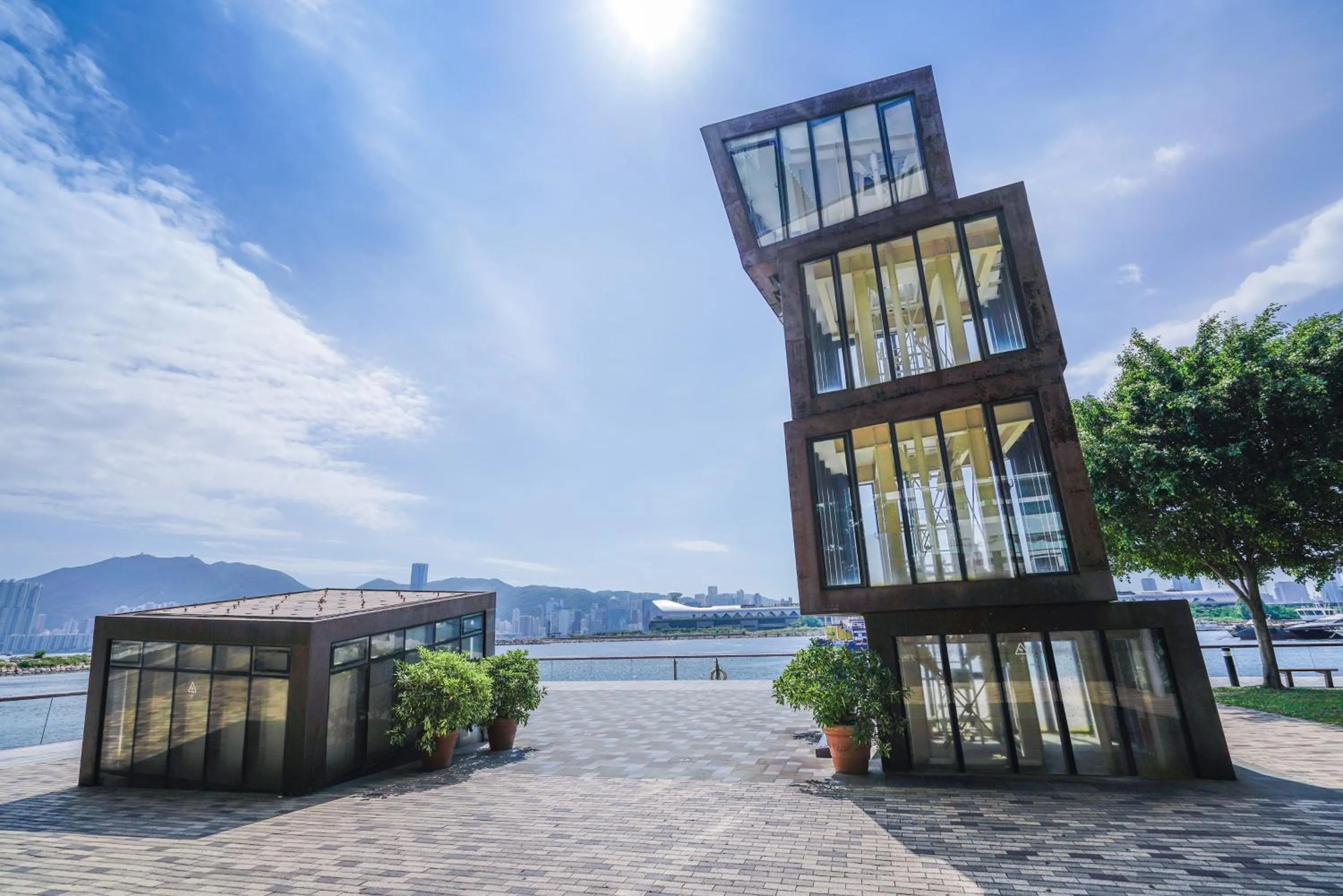 Hotel COZi Harbour View