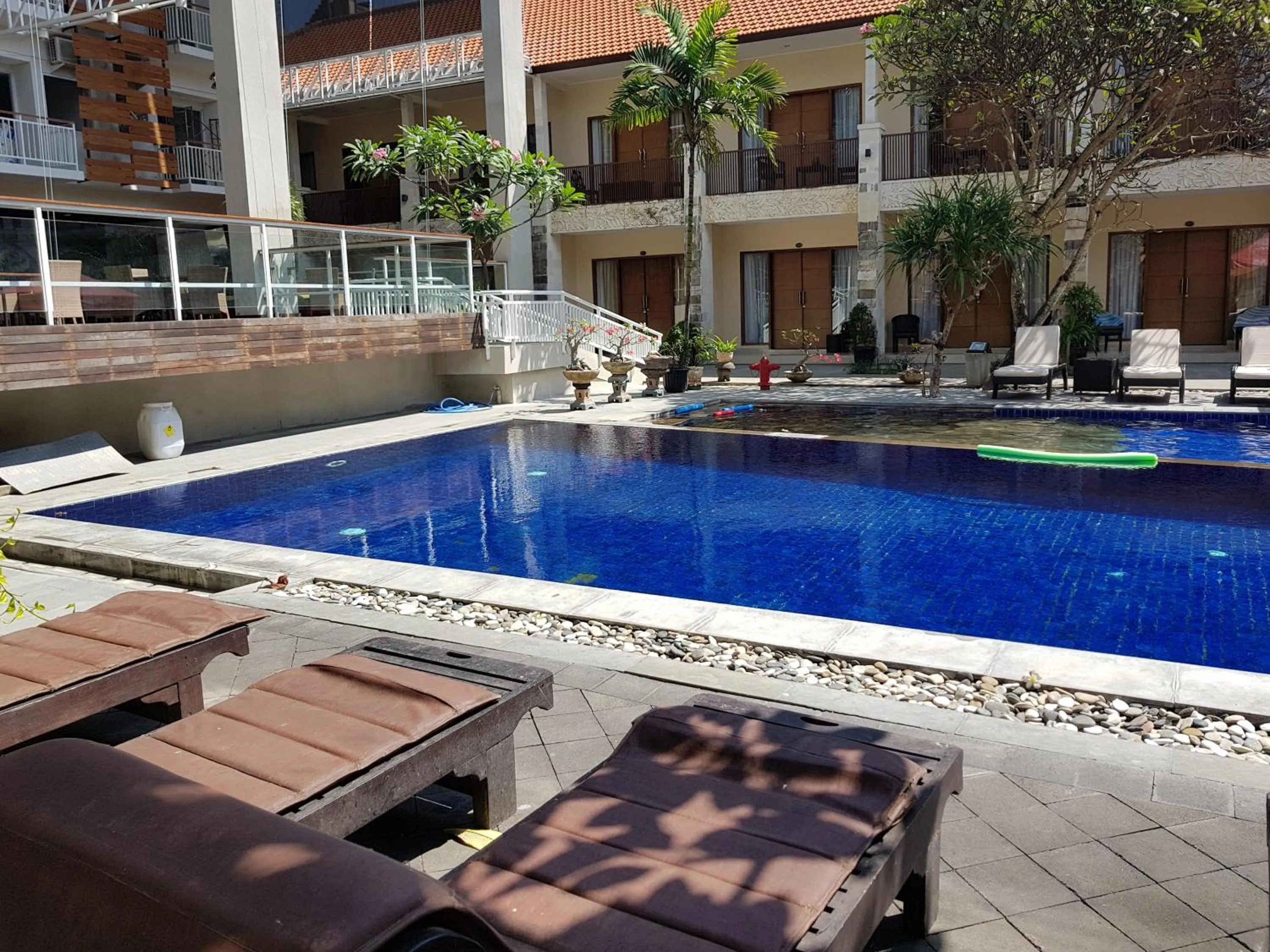 Swimming pool in New Garden View Resort