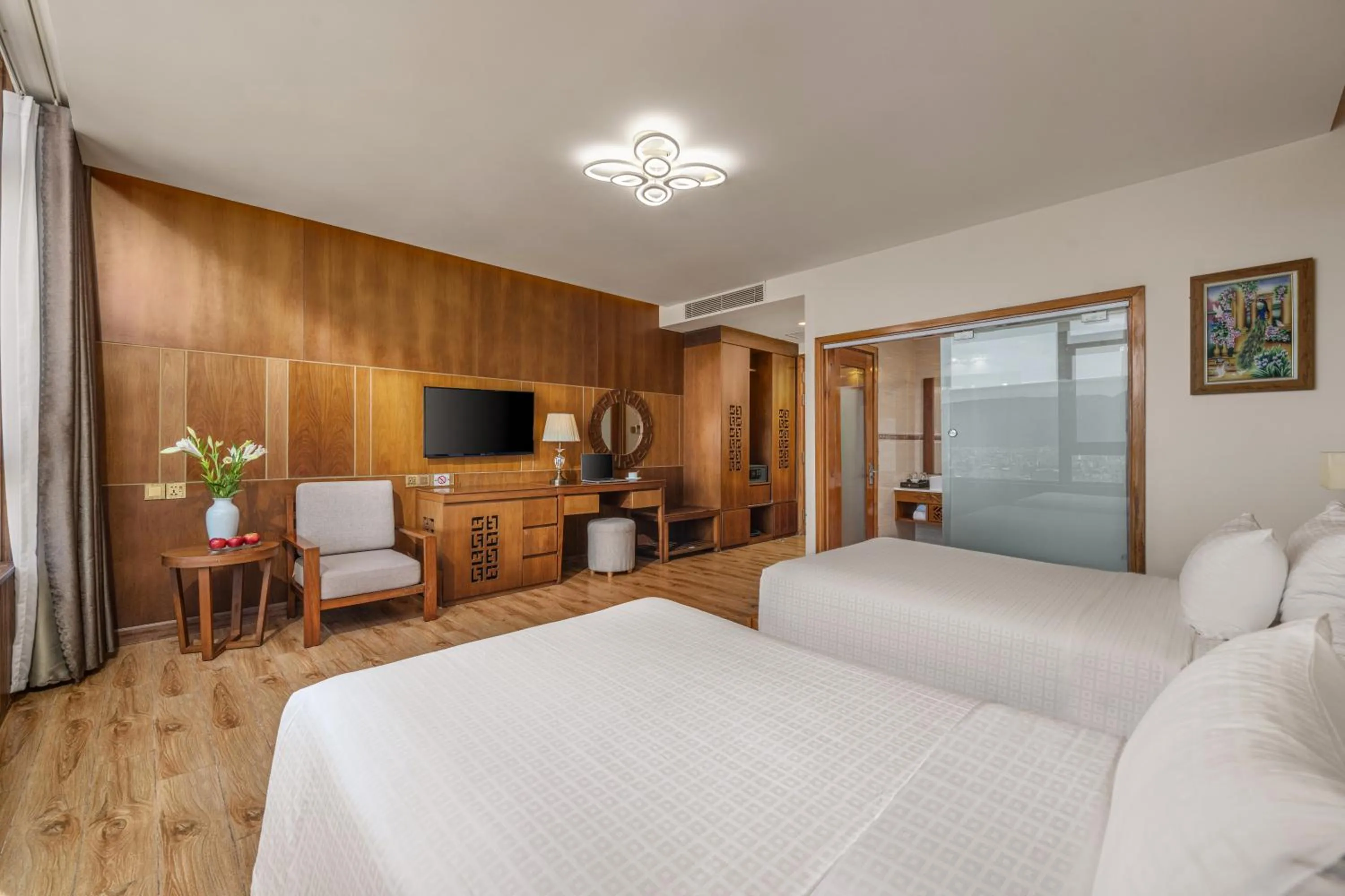 Photo of the whole room, Bed in Nhu Minh Plaza Danang Hotel