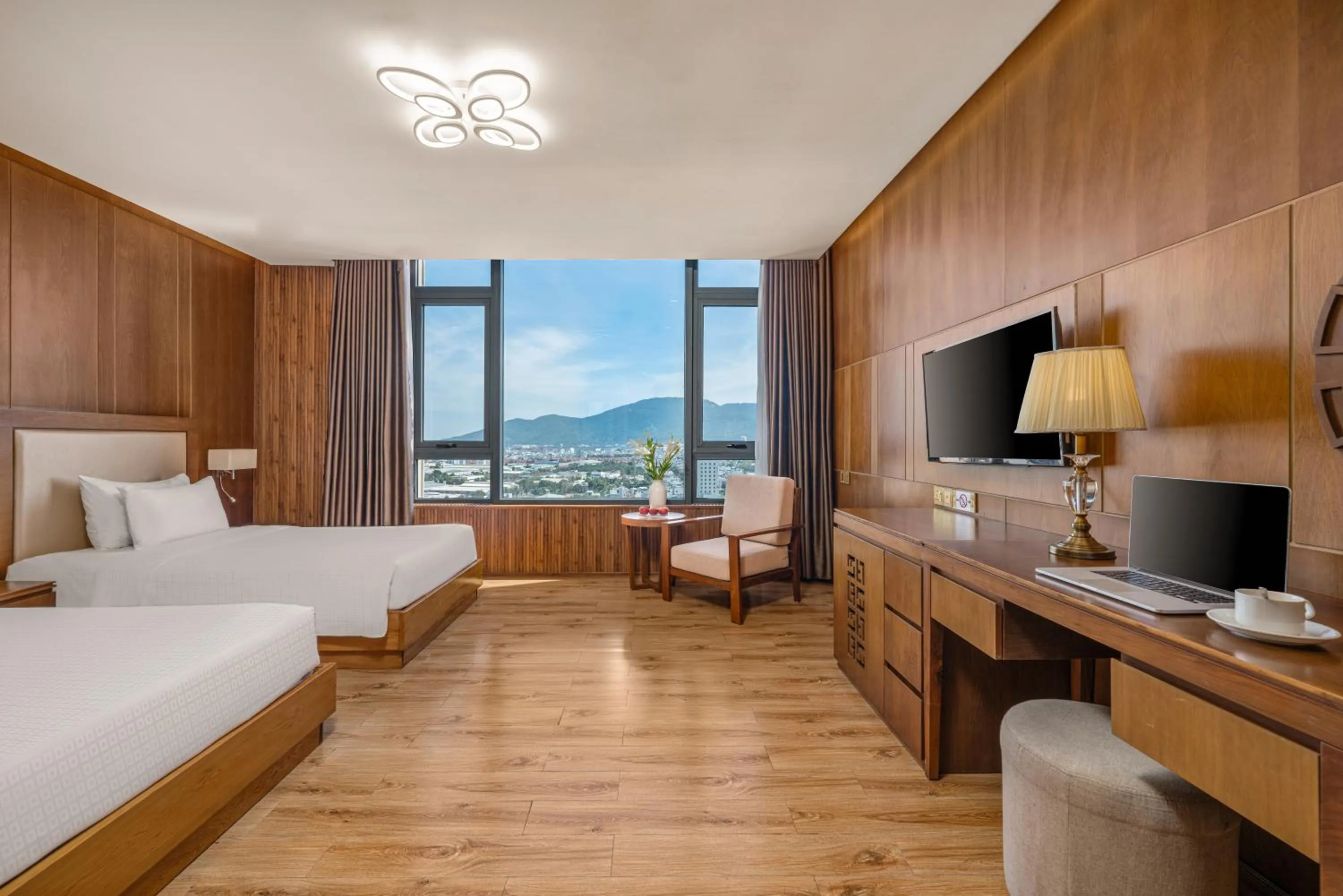 Photo of the whole room, Bed in Nhu Minh Plaza Danang Hotel