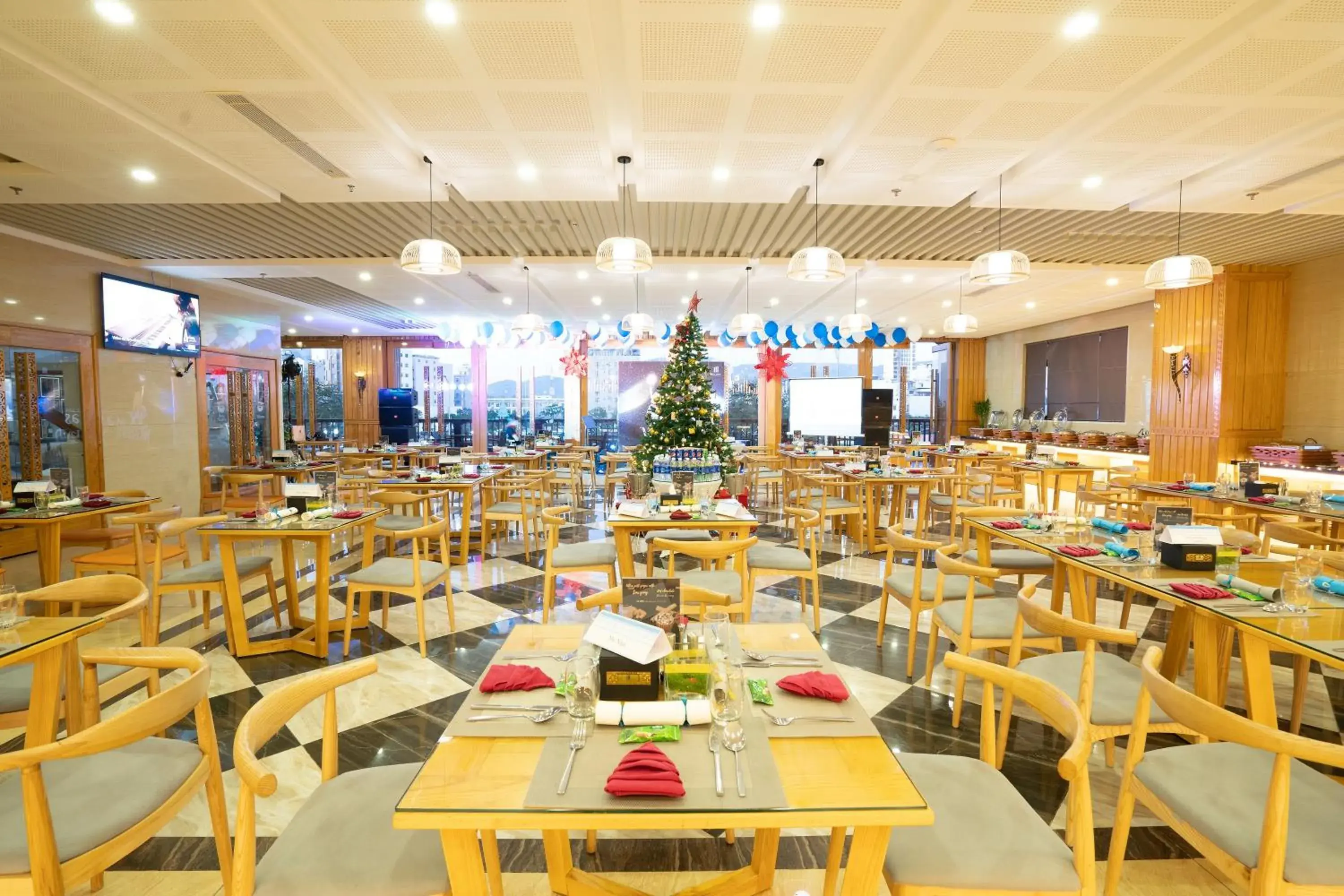 Property building in Nhu Minh Plaza Danang Hotel Property building in Nhu Minh Plaza Danang Hotel