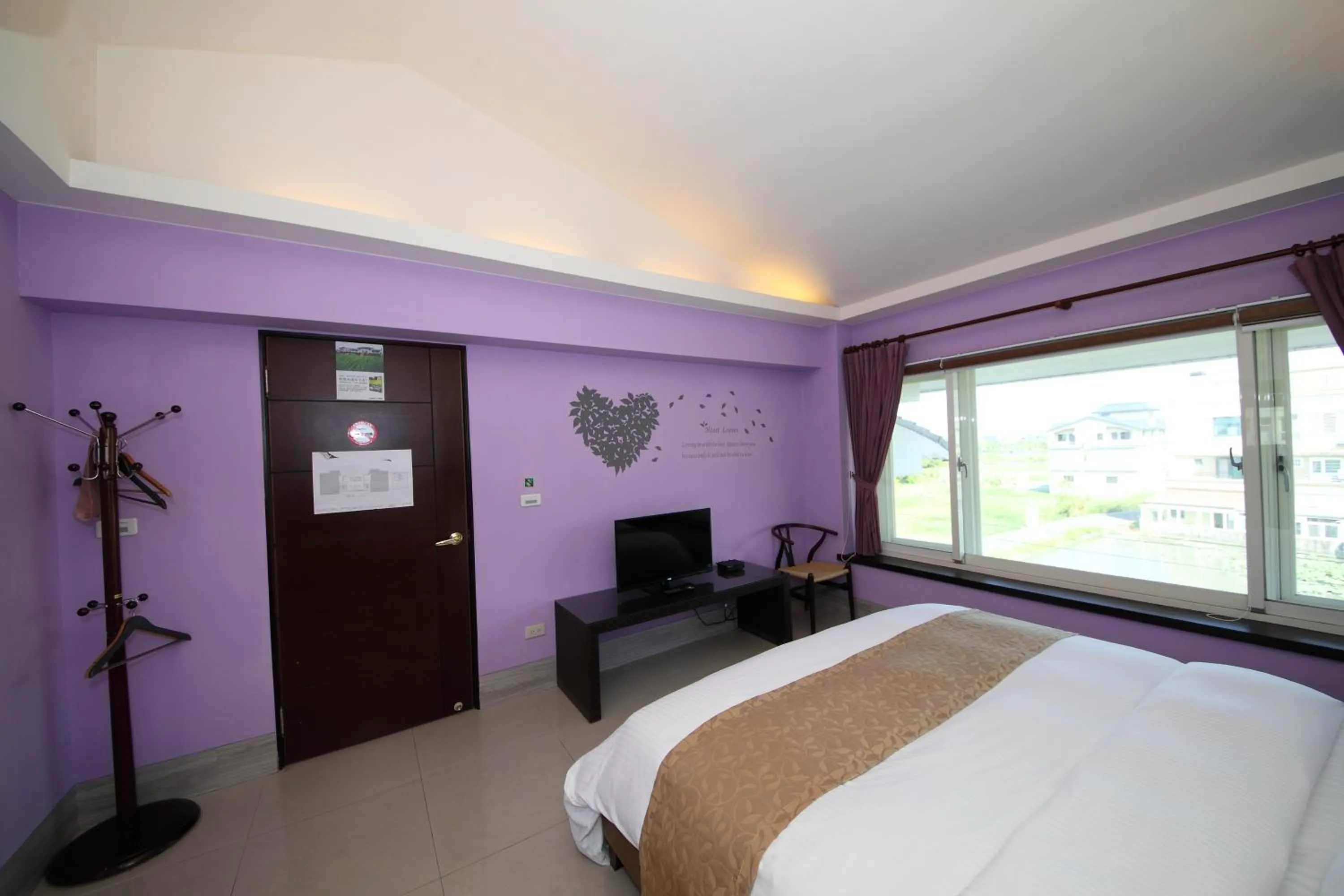 Shower, Bed in Yue Ya Guan Homestay