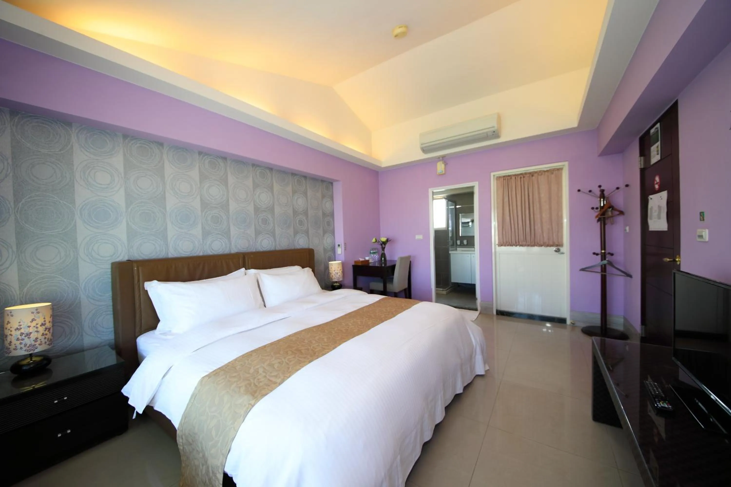 Photo of the whole room, Bed in Yue Ya Guan Homestay