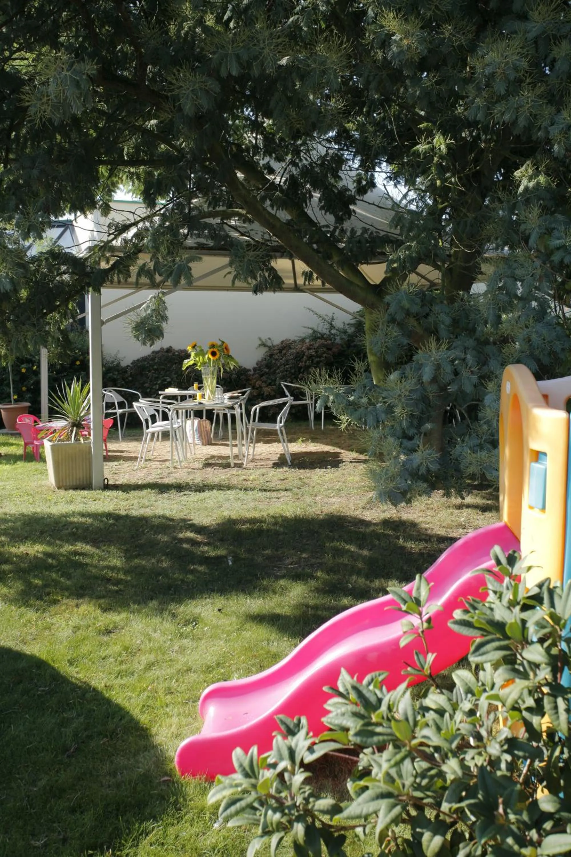 Day, Water Park in The Originals Access, Hotel Rennes Ouest (P'tit Dej-Hotel)