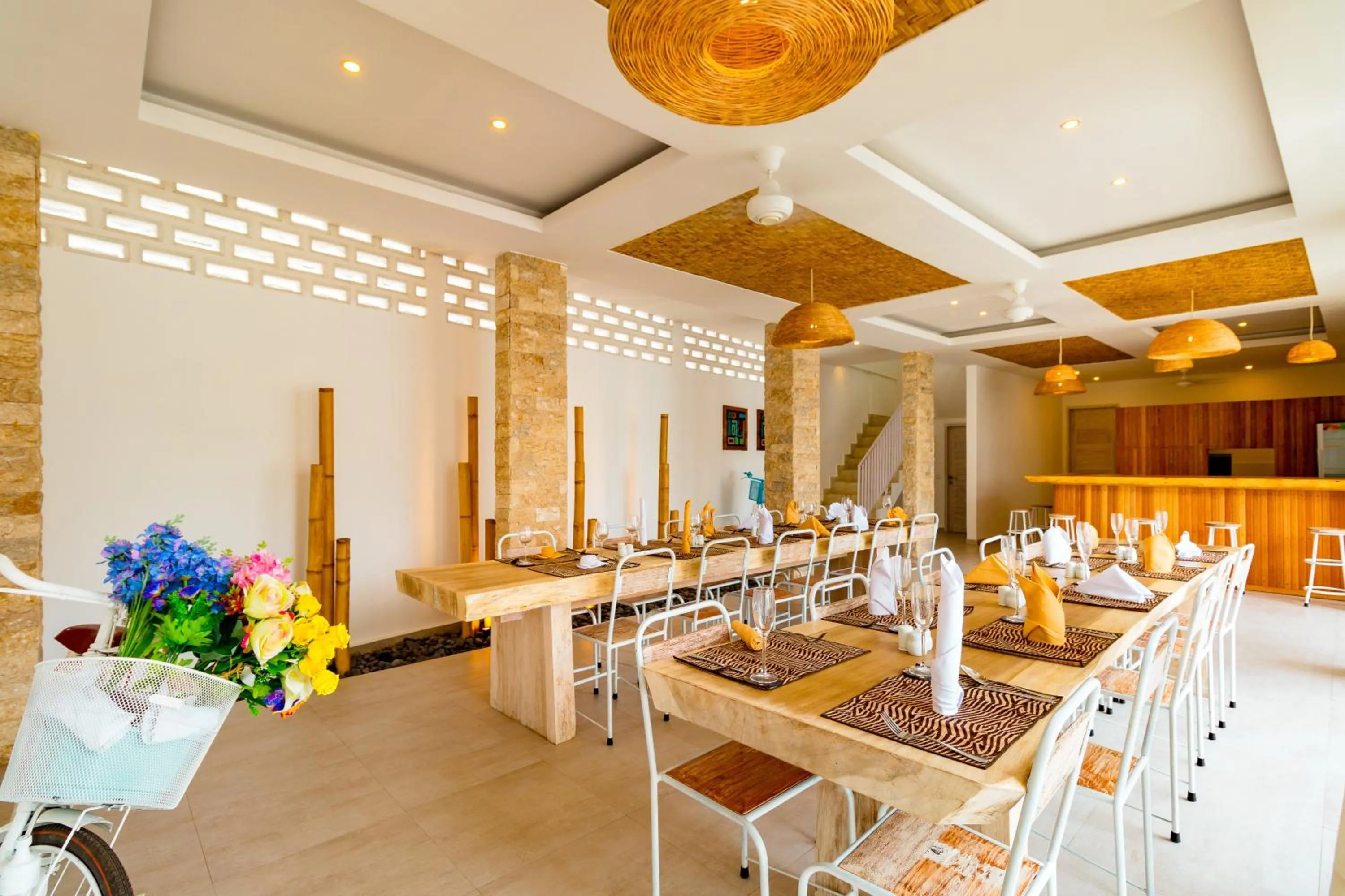 Restaurant/places to eat in Cocotoa Boutique Hotel & Villa