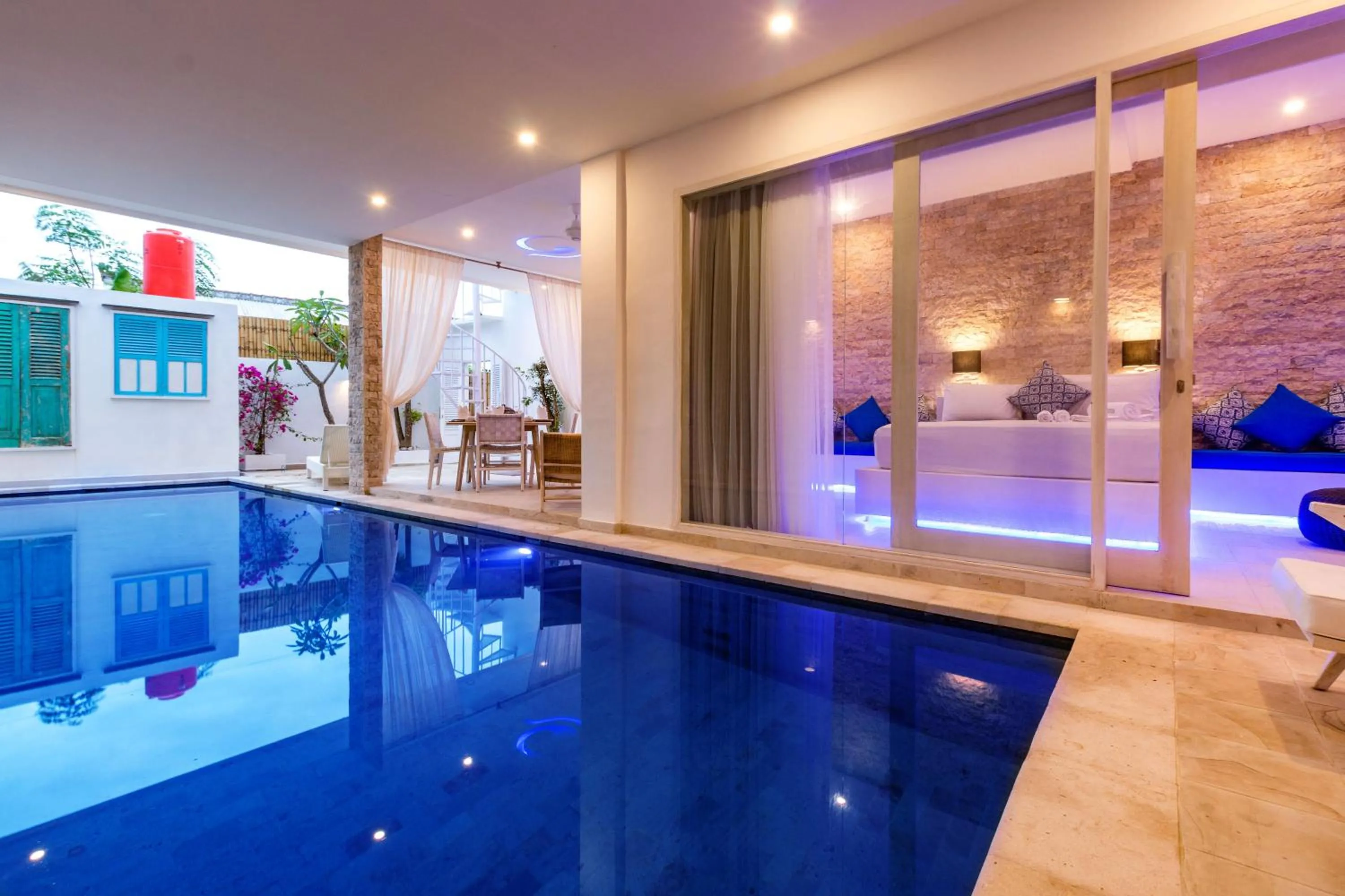 Swimming pool in Cocotoa Boutique Hotel & Villa