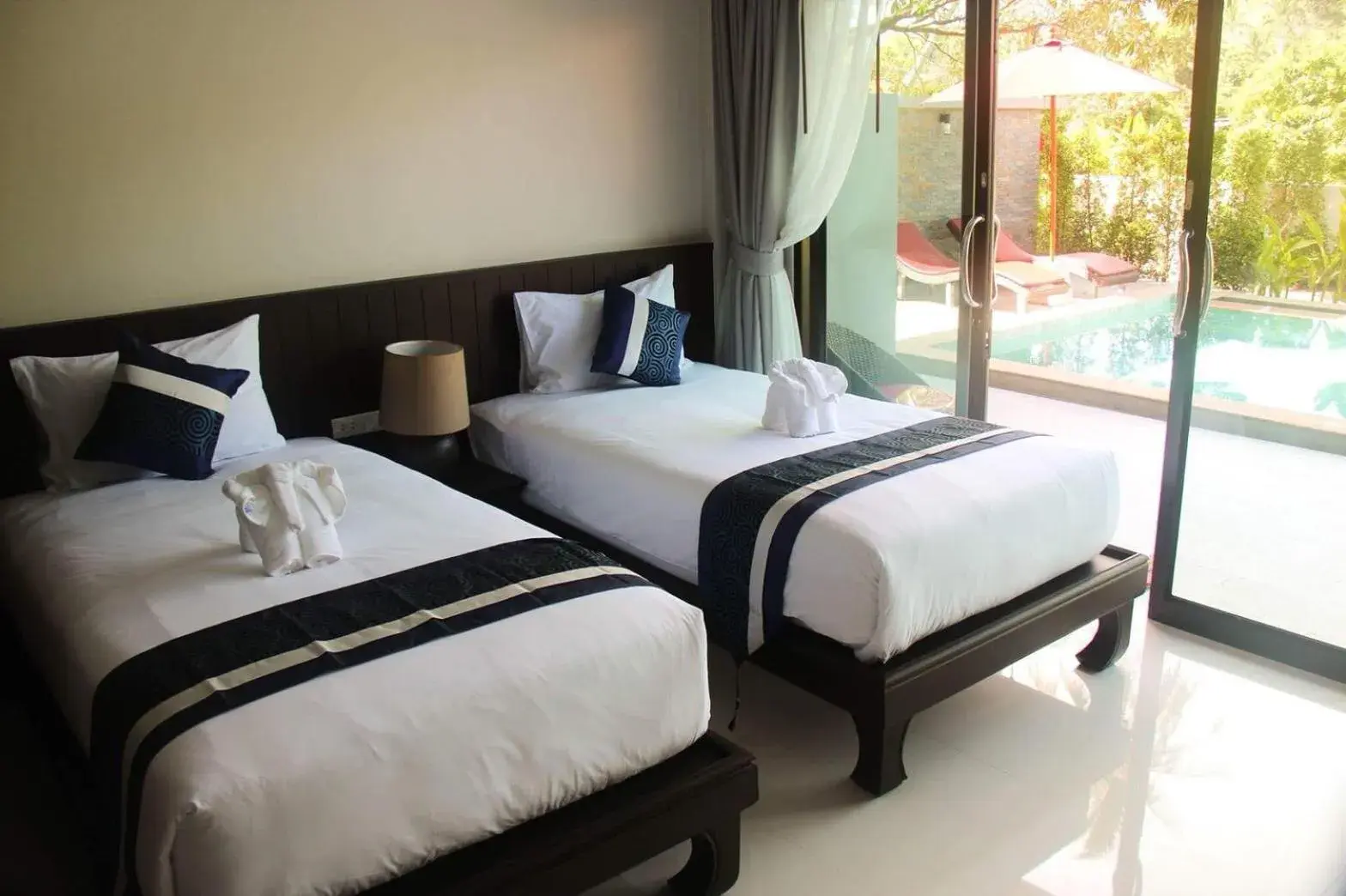 Bed in Amarina Green Bed in Amarina Green