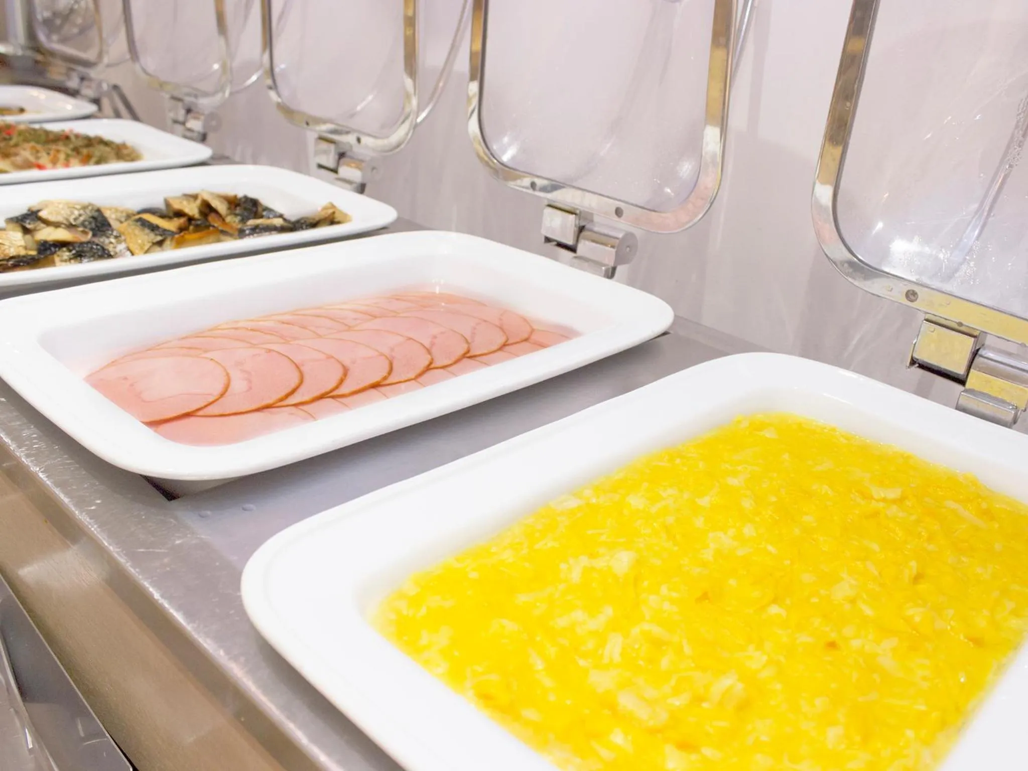 Restaurant/places to eat in Hearton Hotel Shinsaibashi Nagahoridouri